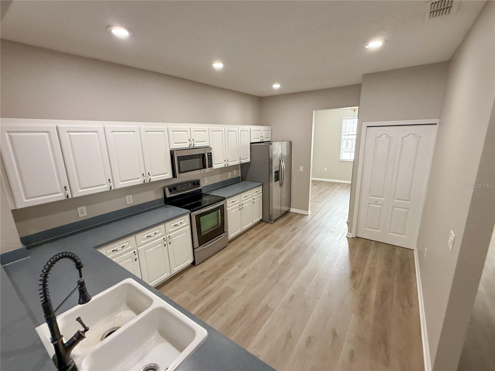 3934 BUTTONBUSH CIR