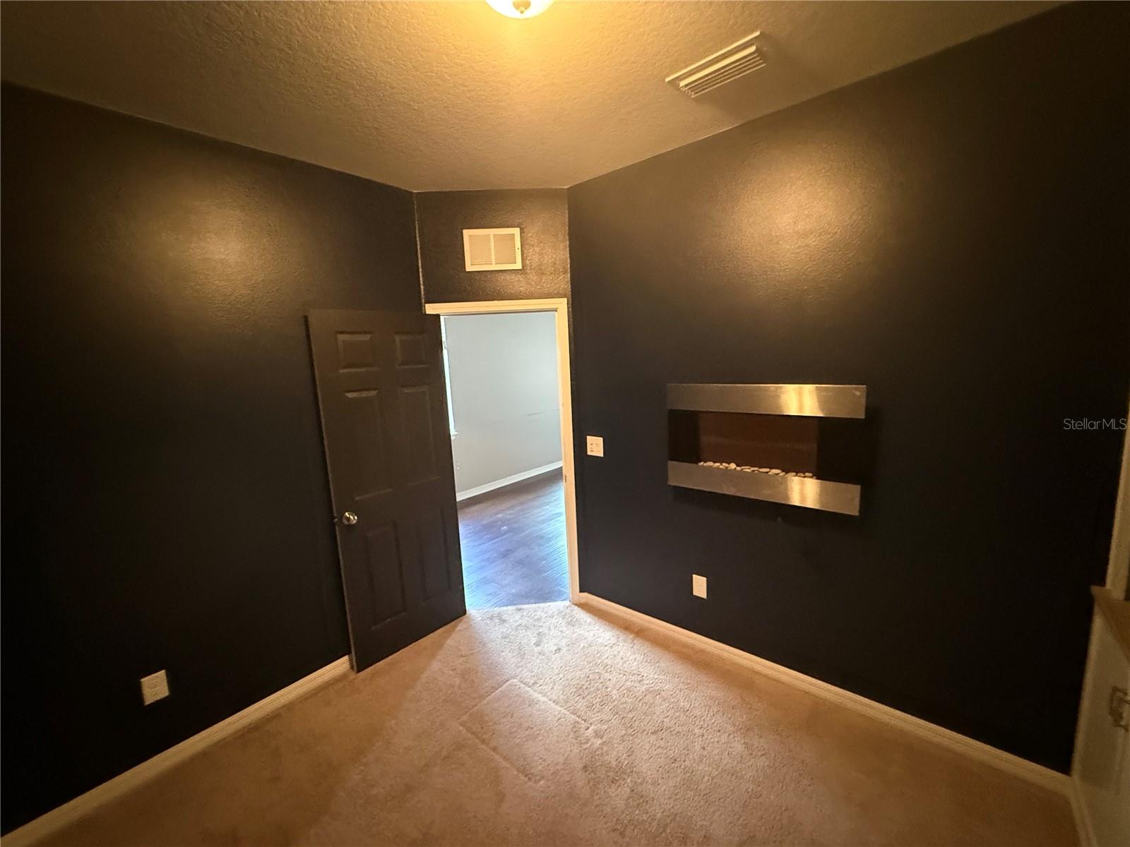 6108 MAGNOLIA PARK BLVD