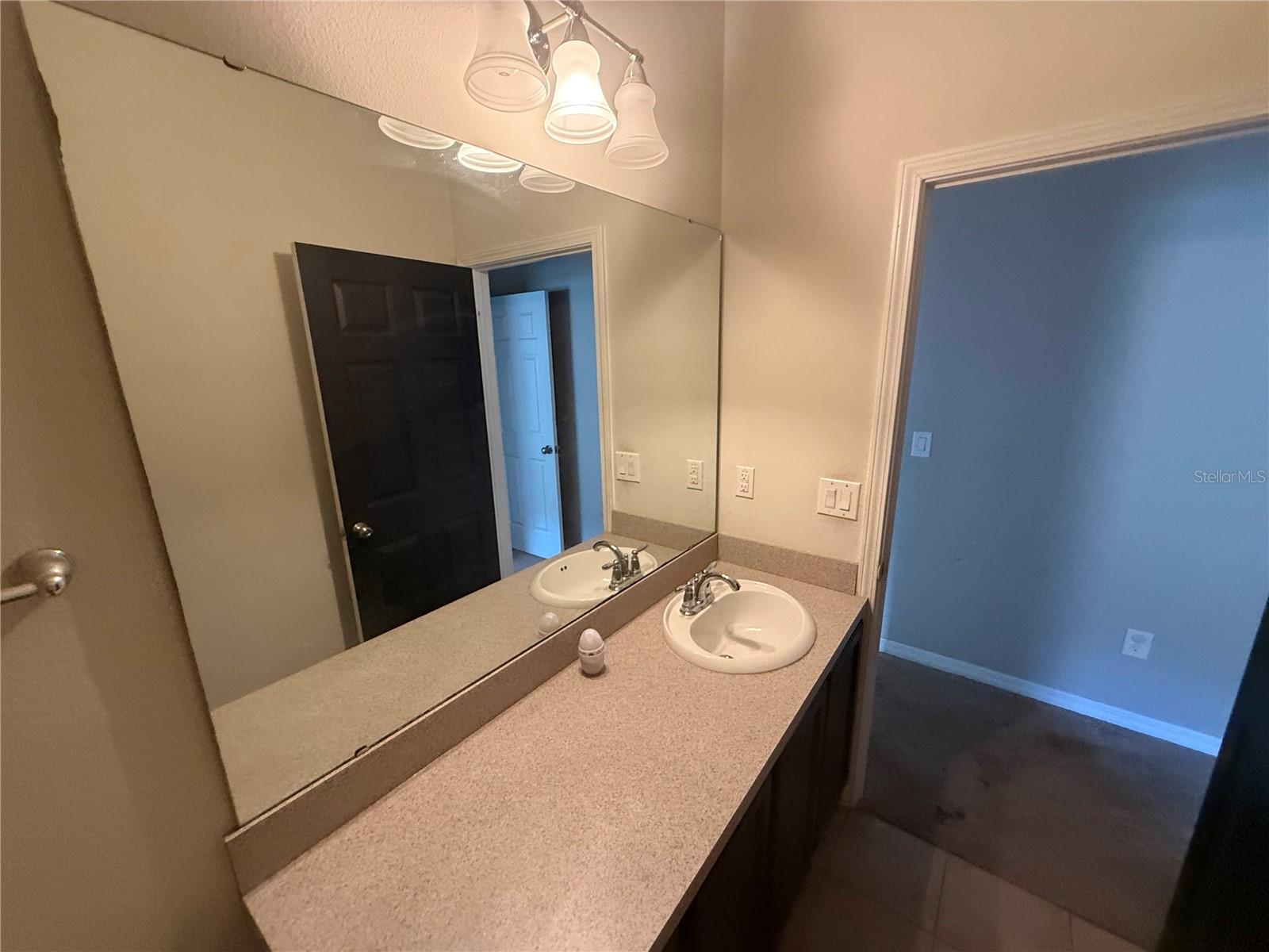 6108 MAGNOLIA PARK BLVD