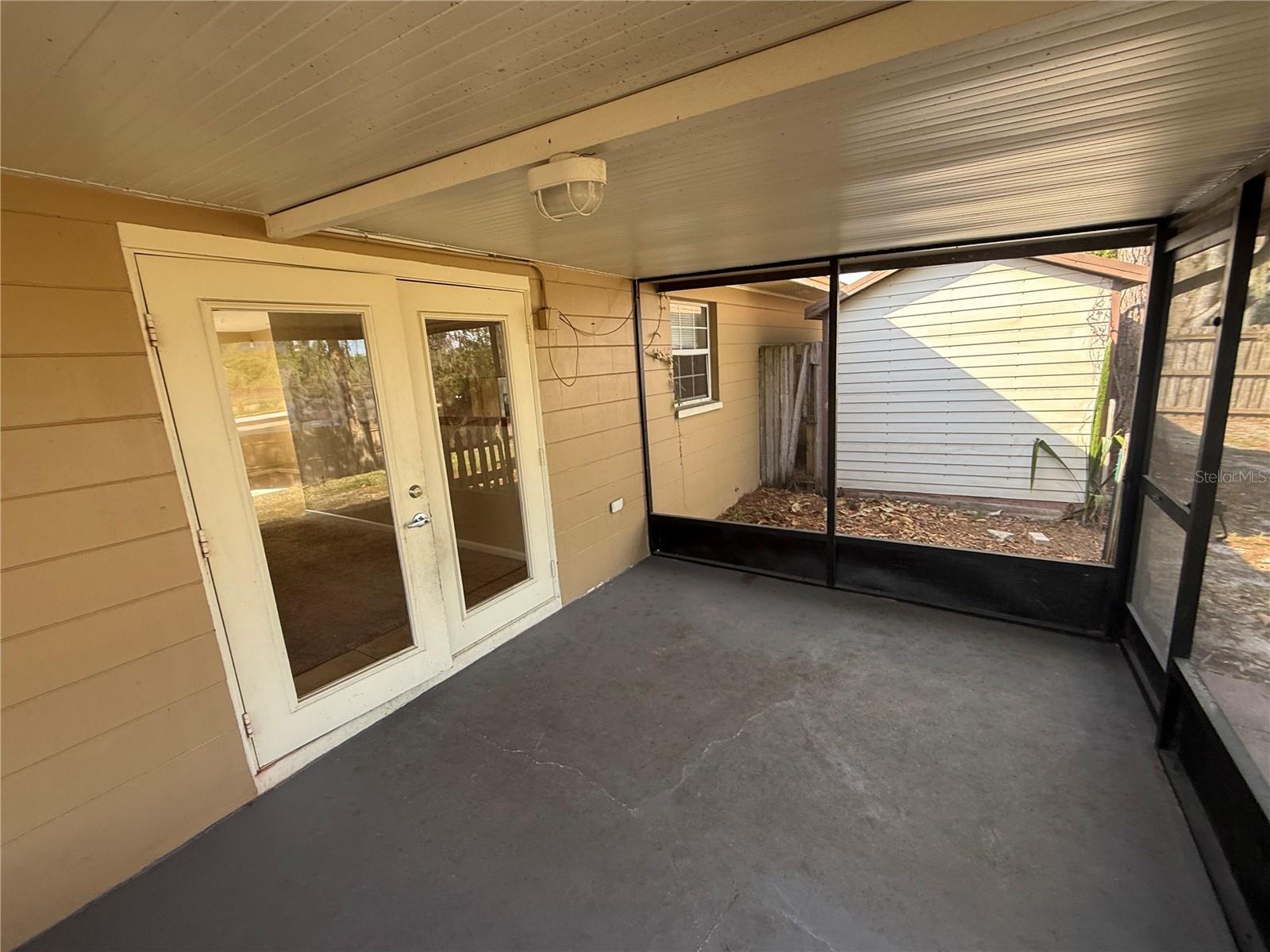 3844 WOODBURN LOOP E