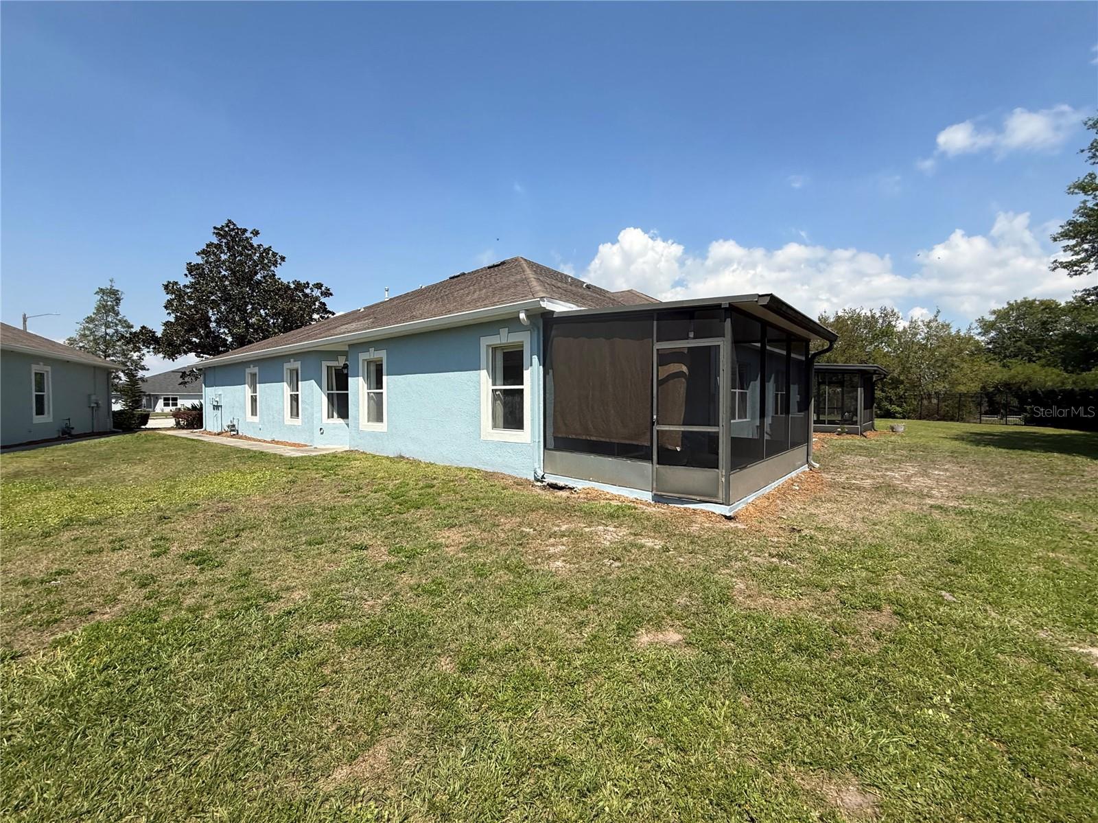 6901 SURREY HILL PL