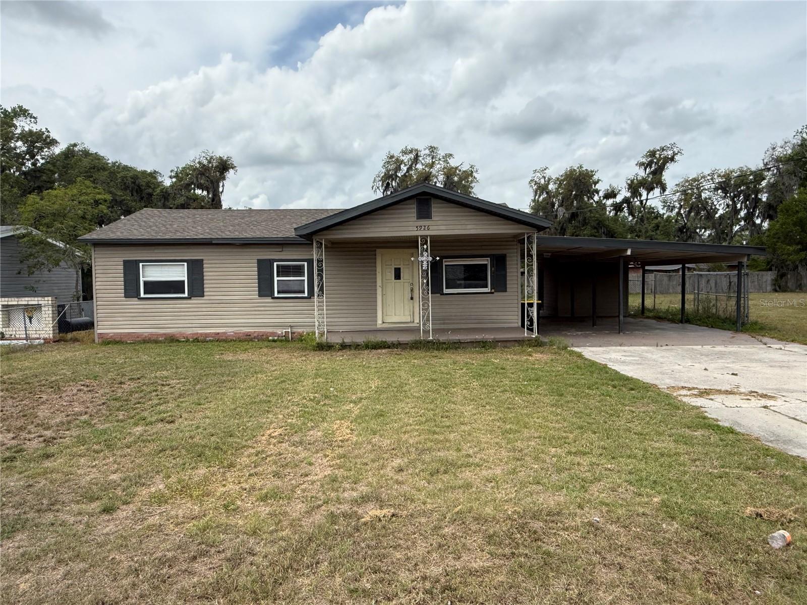 5926 CRAFTON DR