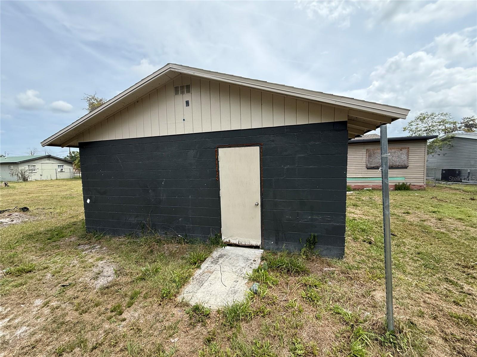 5926 CRAFTON DR