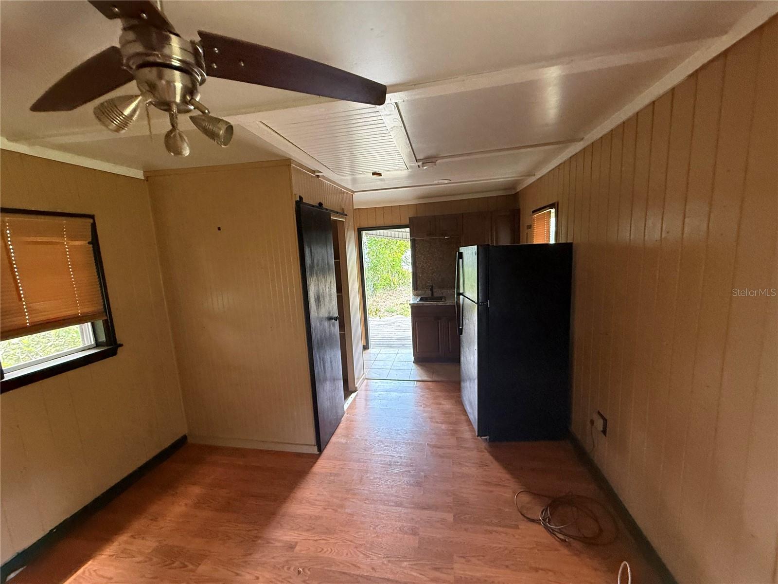 2722 9TH AVE W