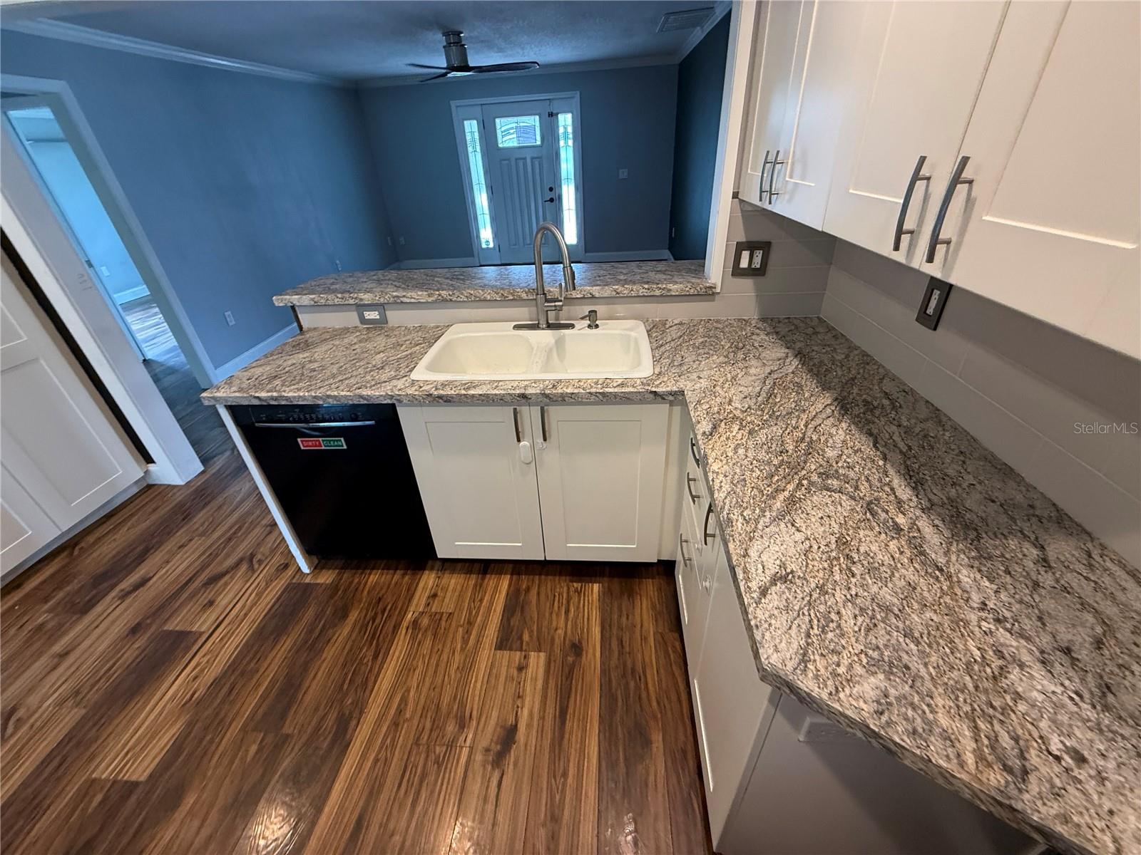 2722 9TH AVE W