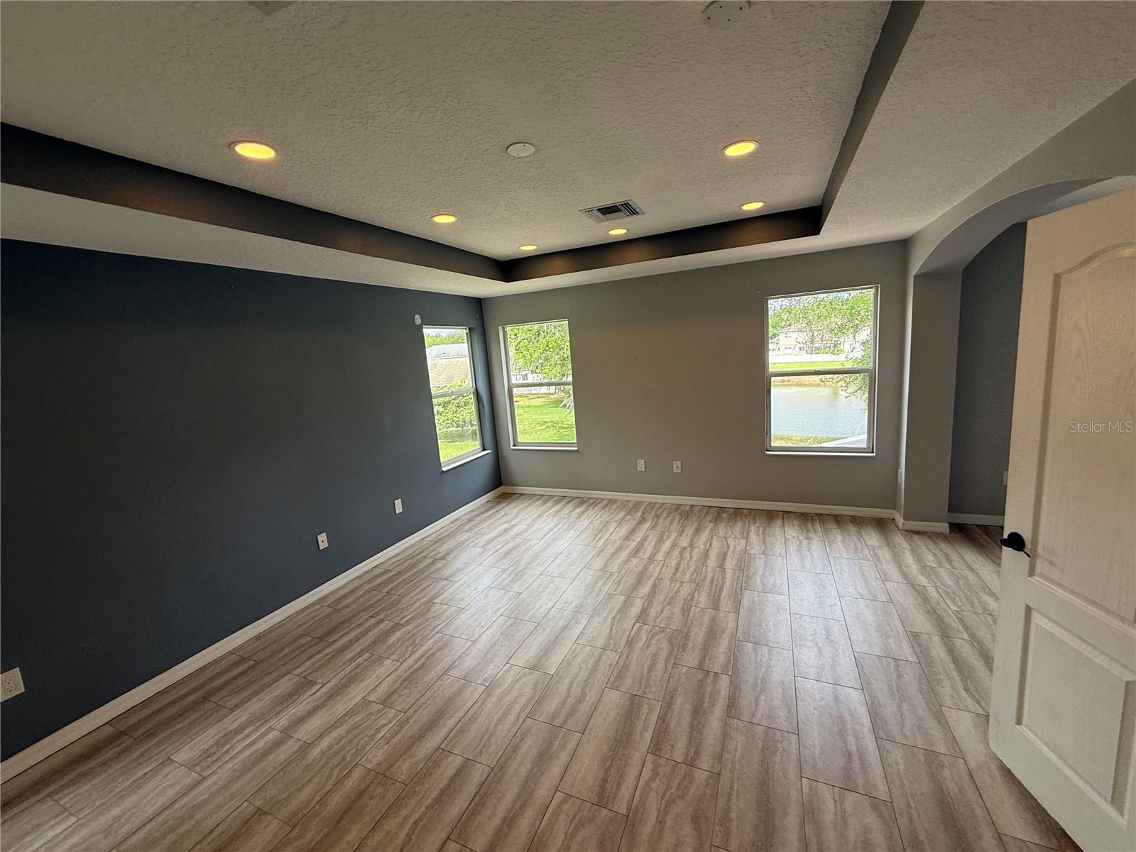 10427 LUCAYA DR