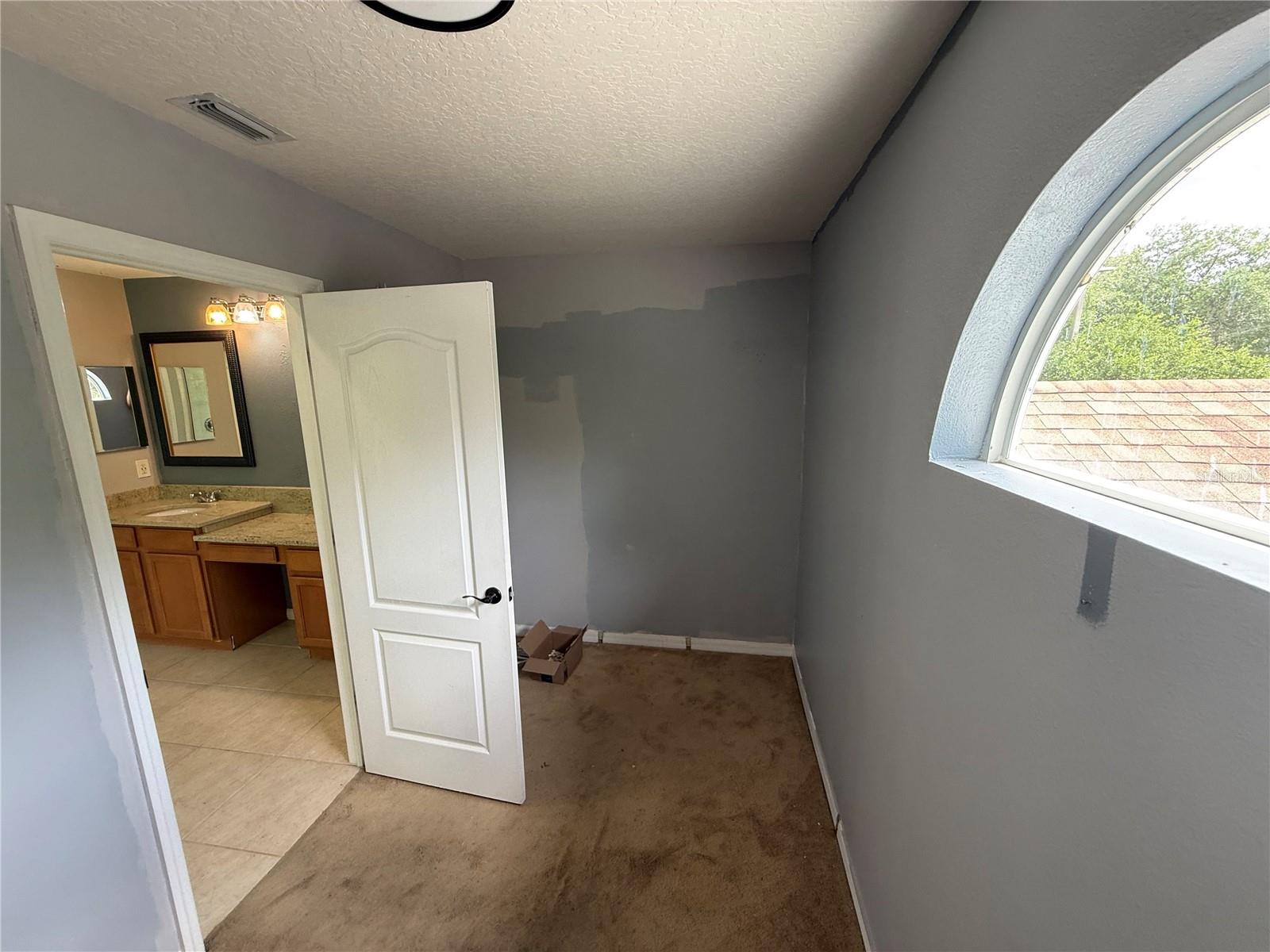 10427 LUCAYA DR