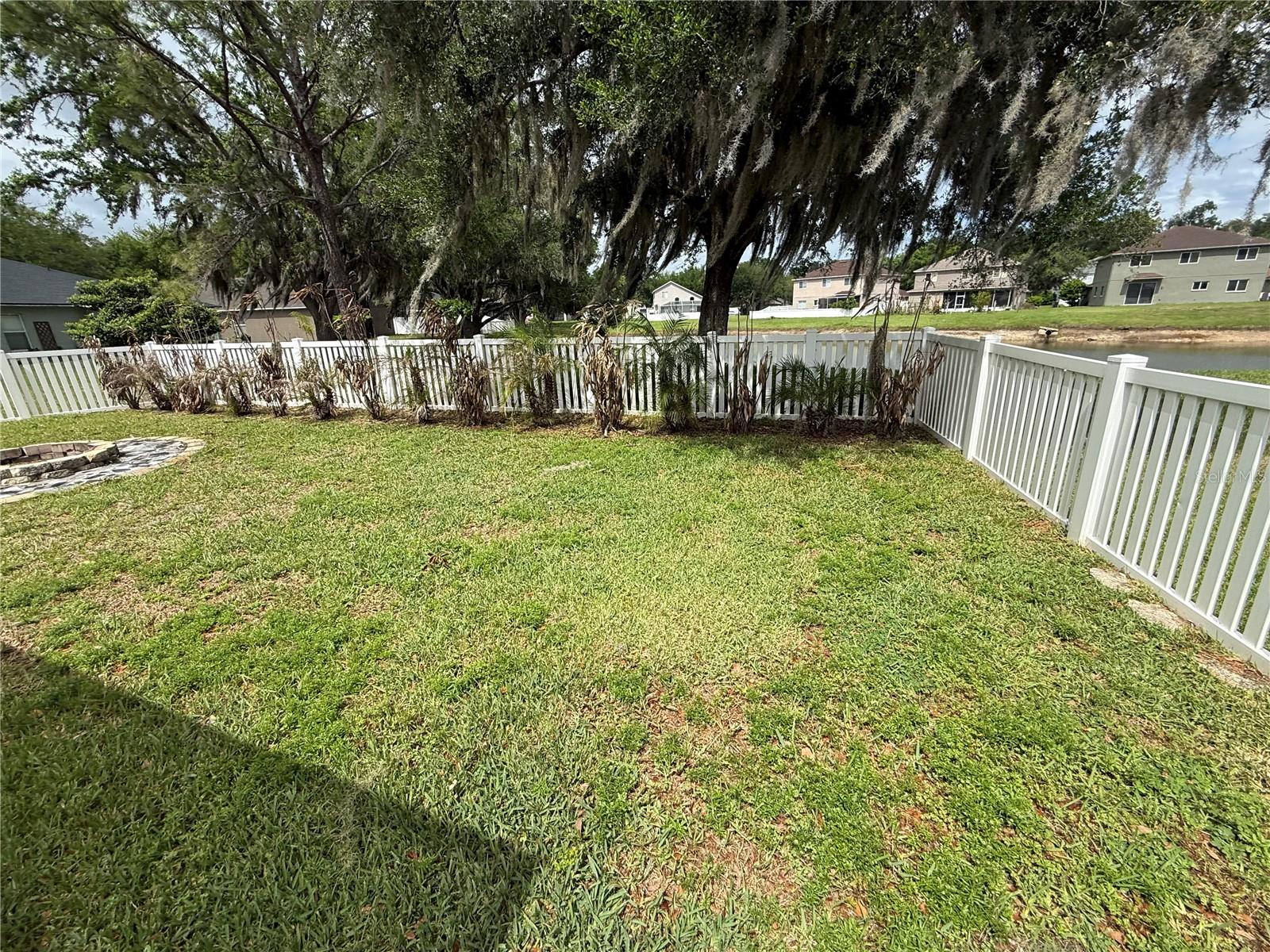 10427 LUCAYA DR