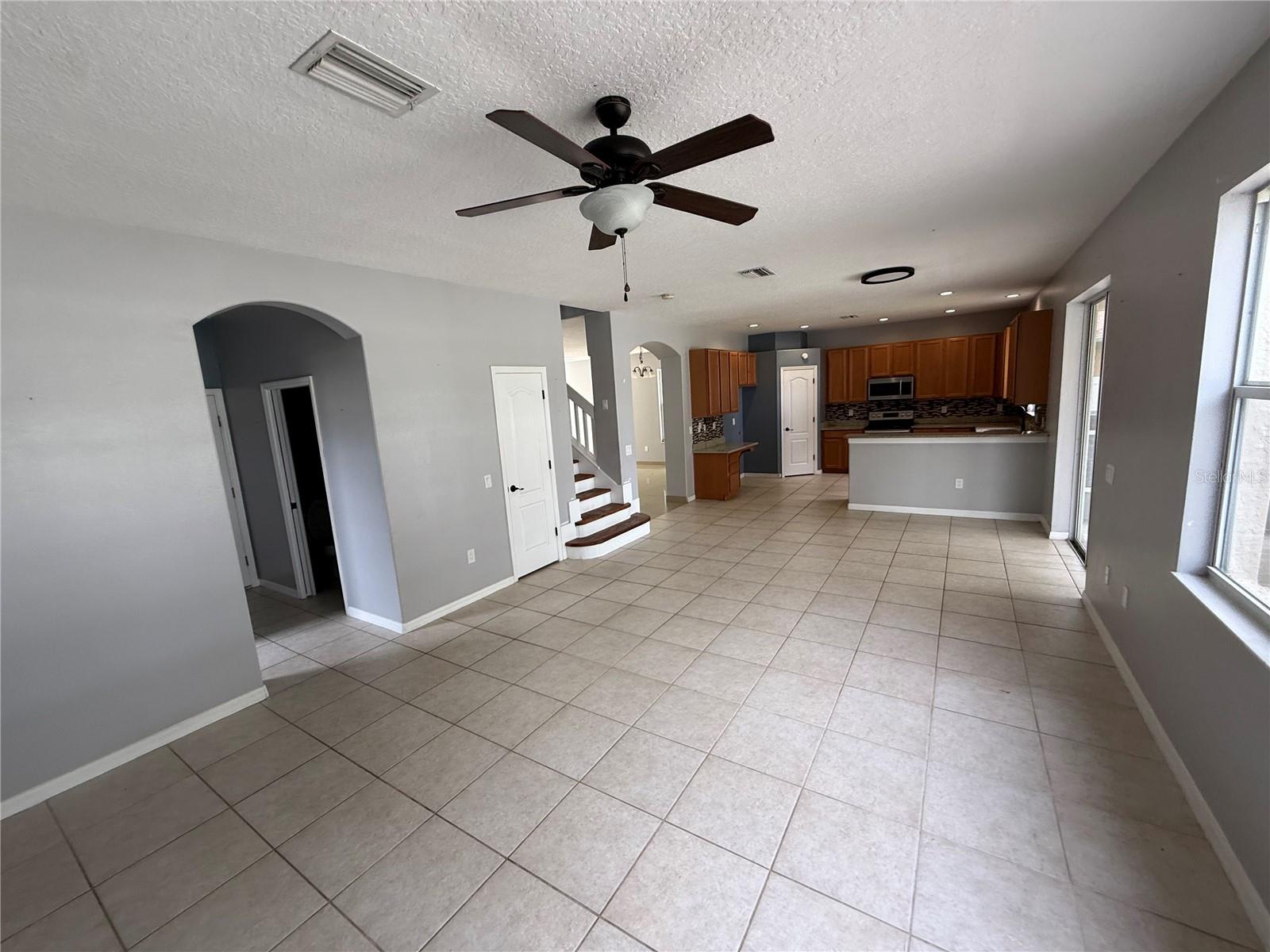 10427 LUCAYA DR