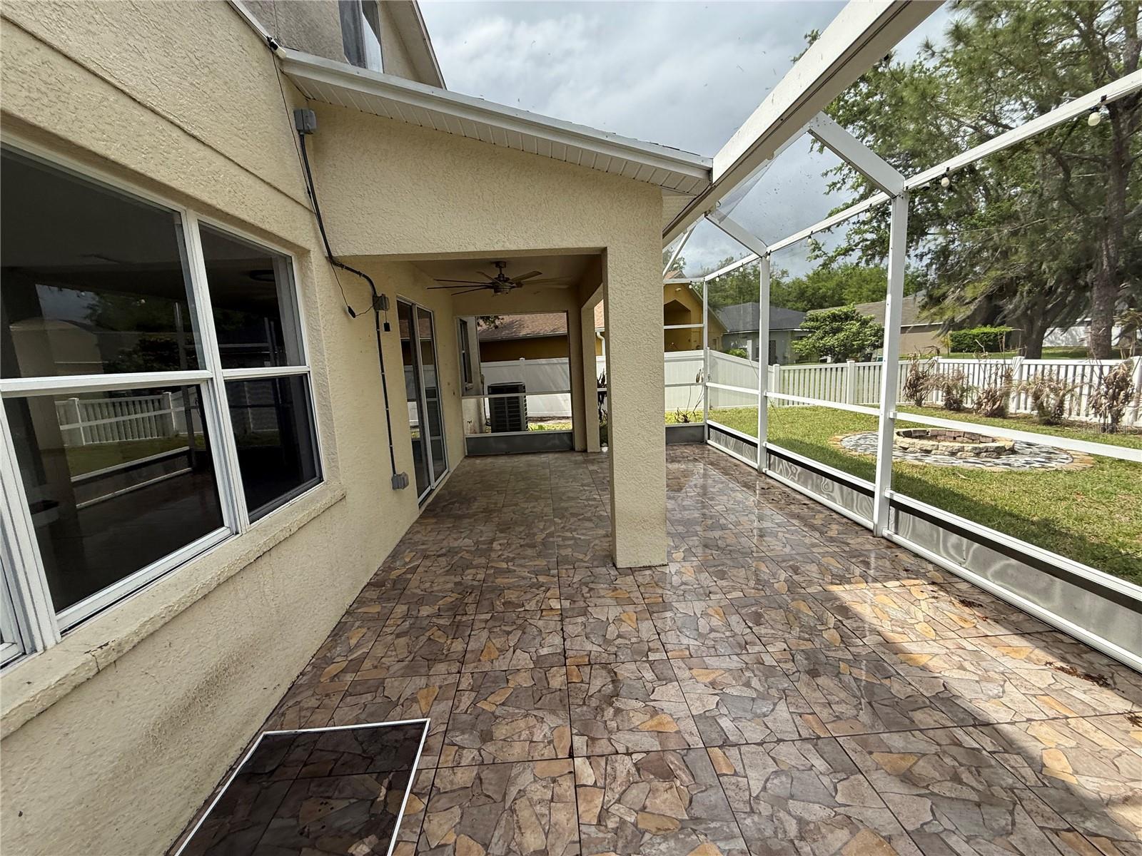 10427 LUCAYA DR