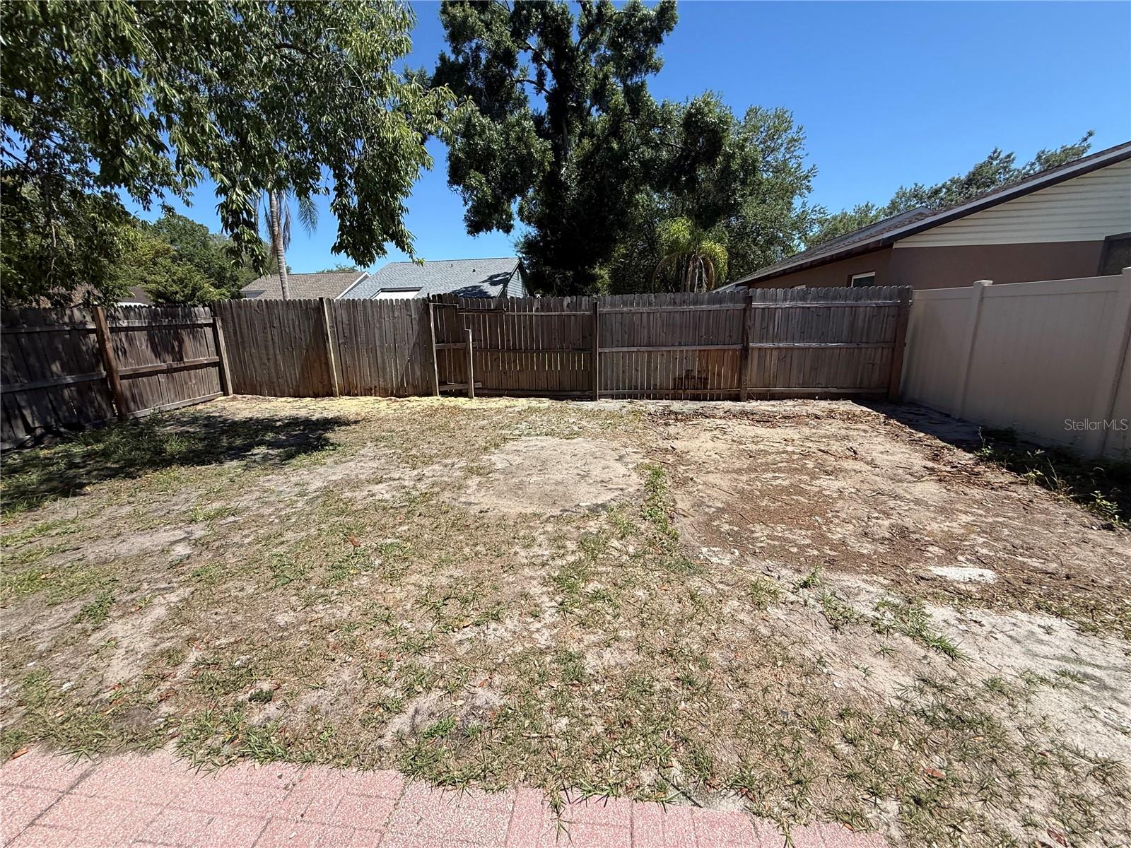 4607 LANTANA PL