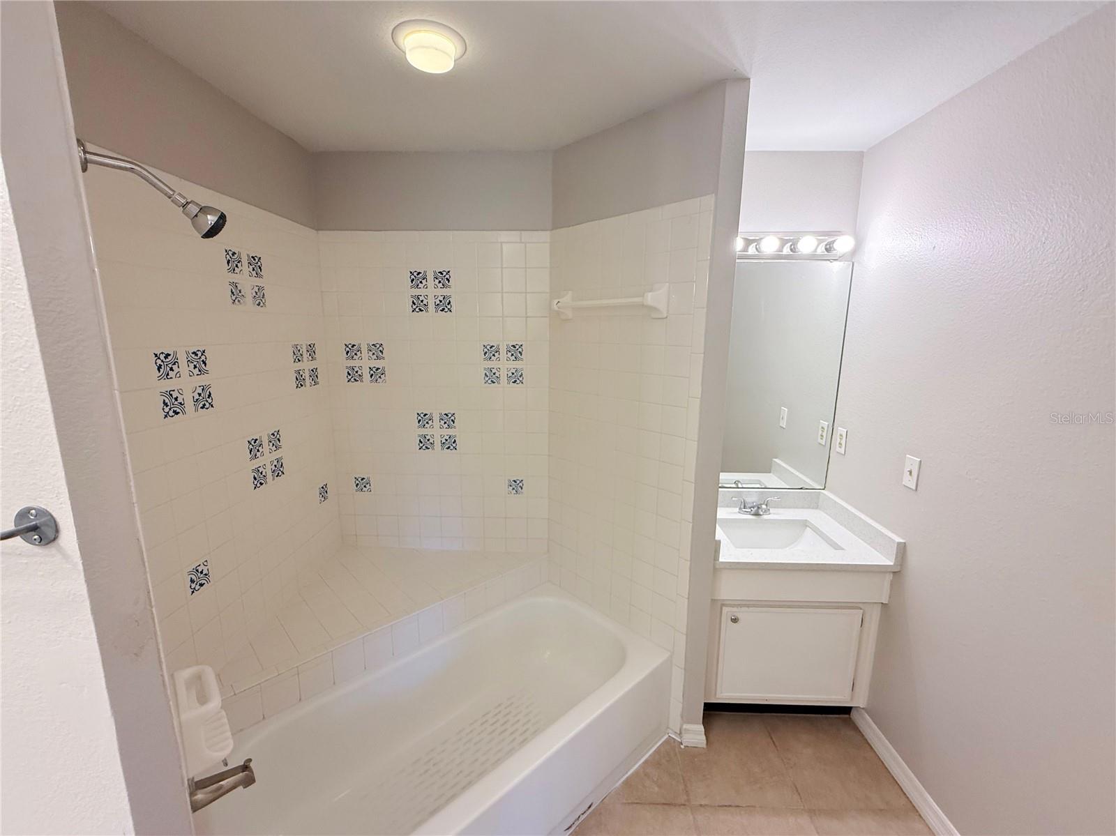 4607 LANTANA PL