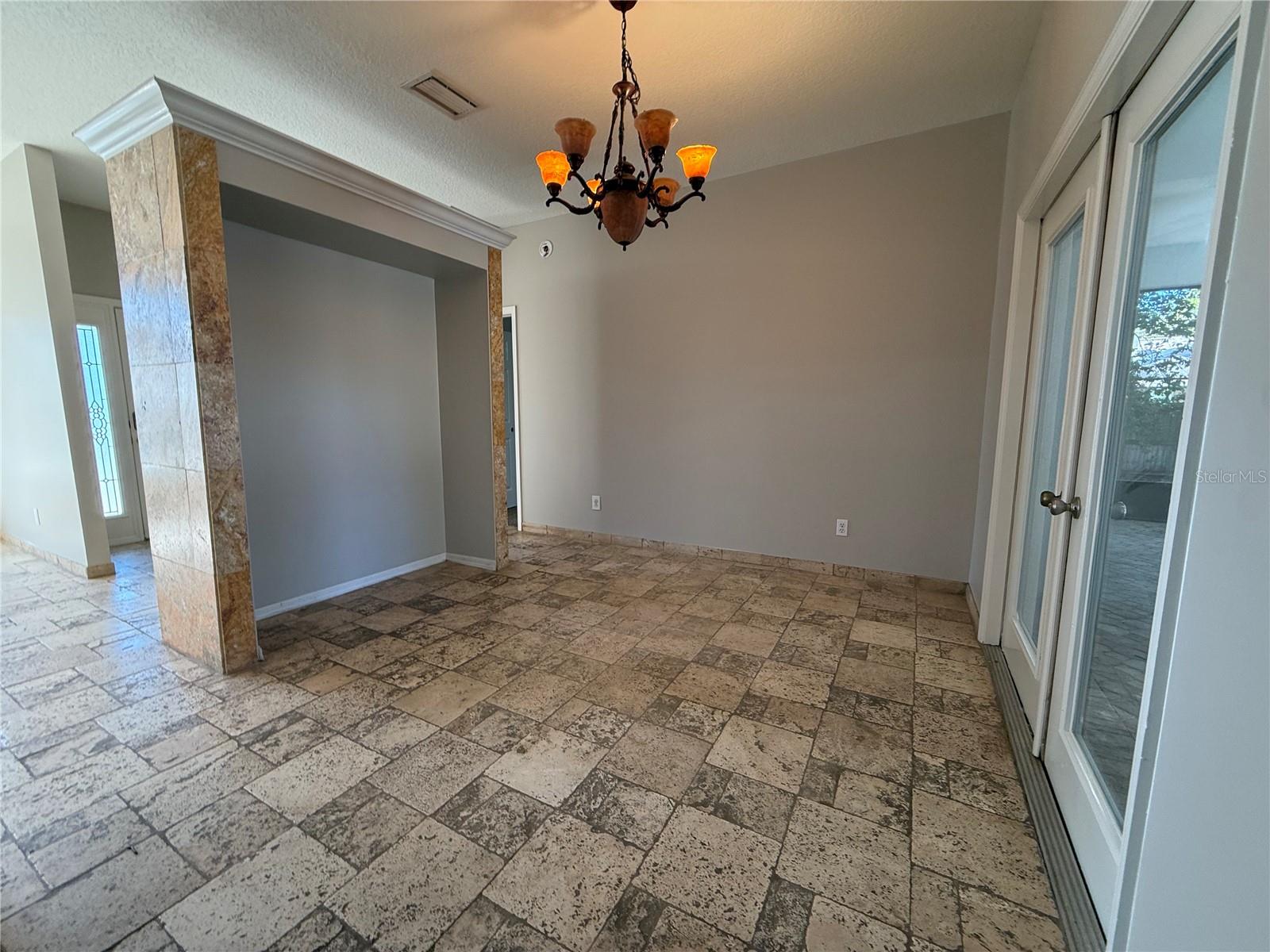 2212 MISTY RIDGE LN