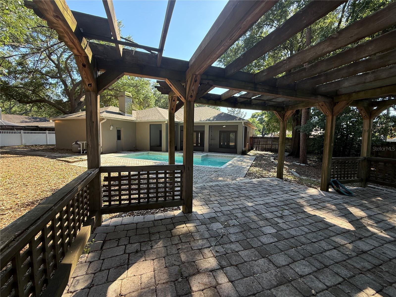 2212 MISTY RIDGE LN