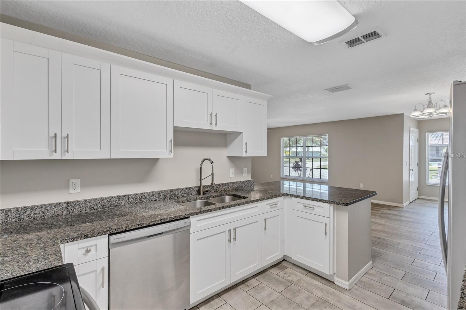 10413 SUMMERVIEW CIR