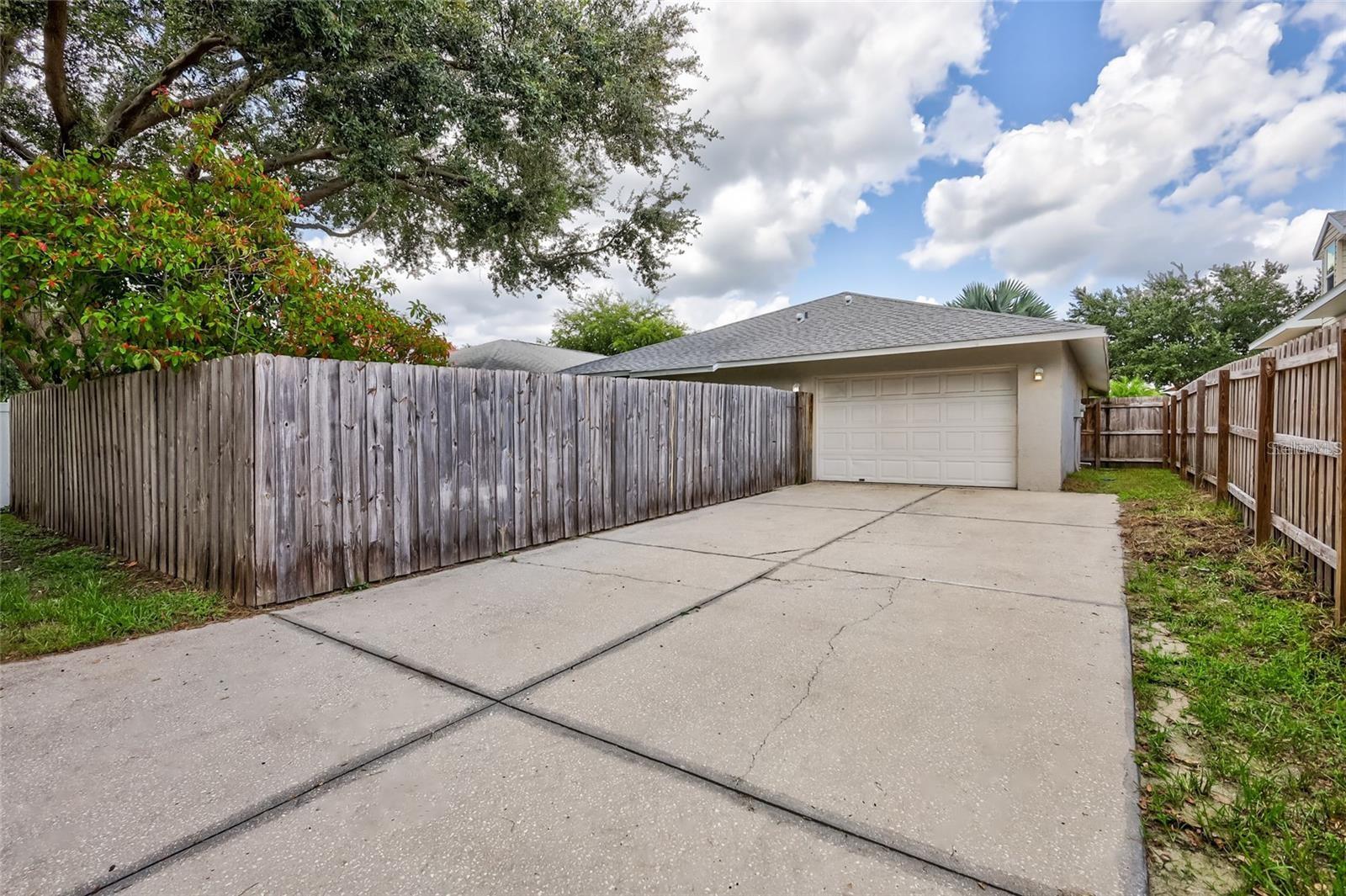 10413 SUMMERVIEW CIR