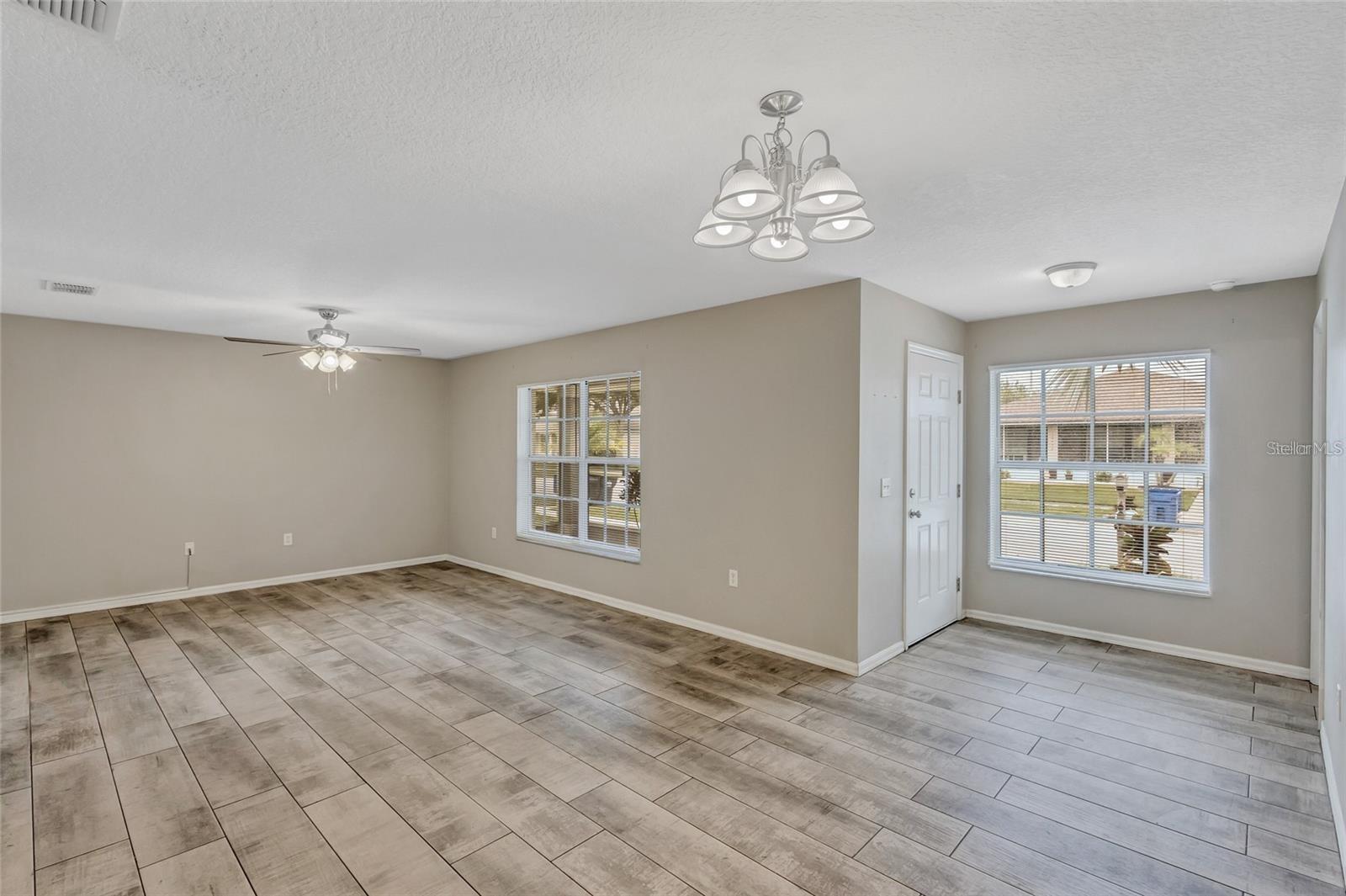 10413 SUMMERVIEW CIR
