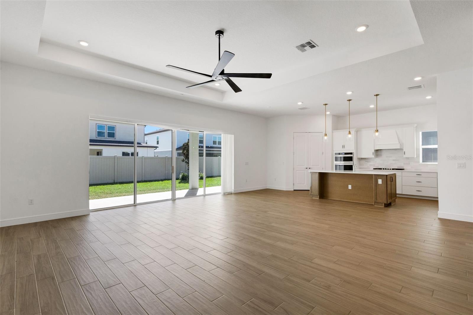 13817 SHARP HAWK DR