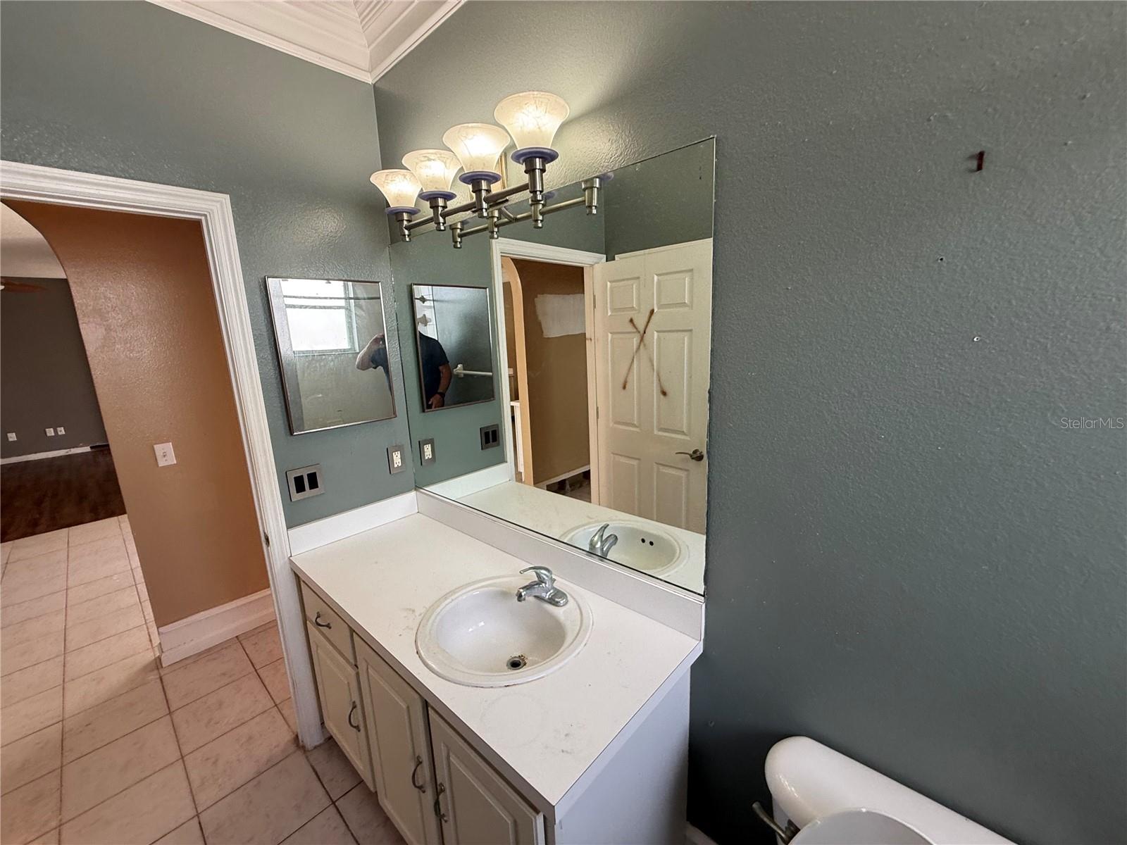 1310 BRENTWOOD HILLS BLVD