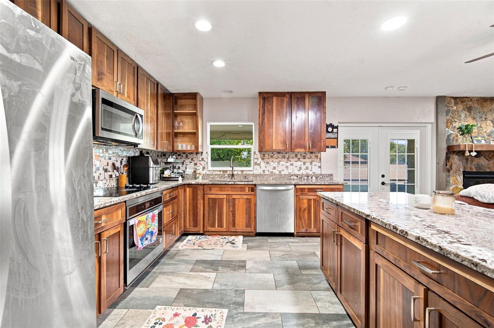 2901 BEAGLE PLACE