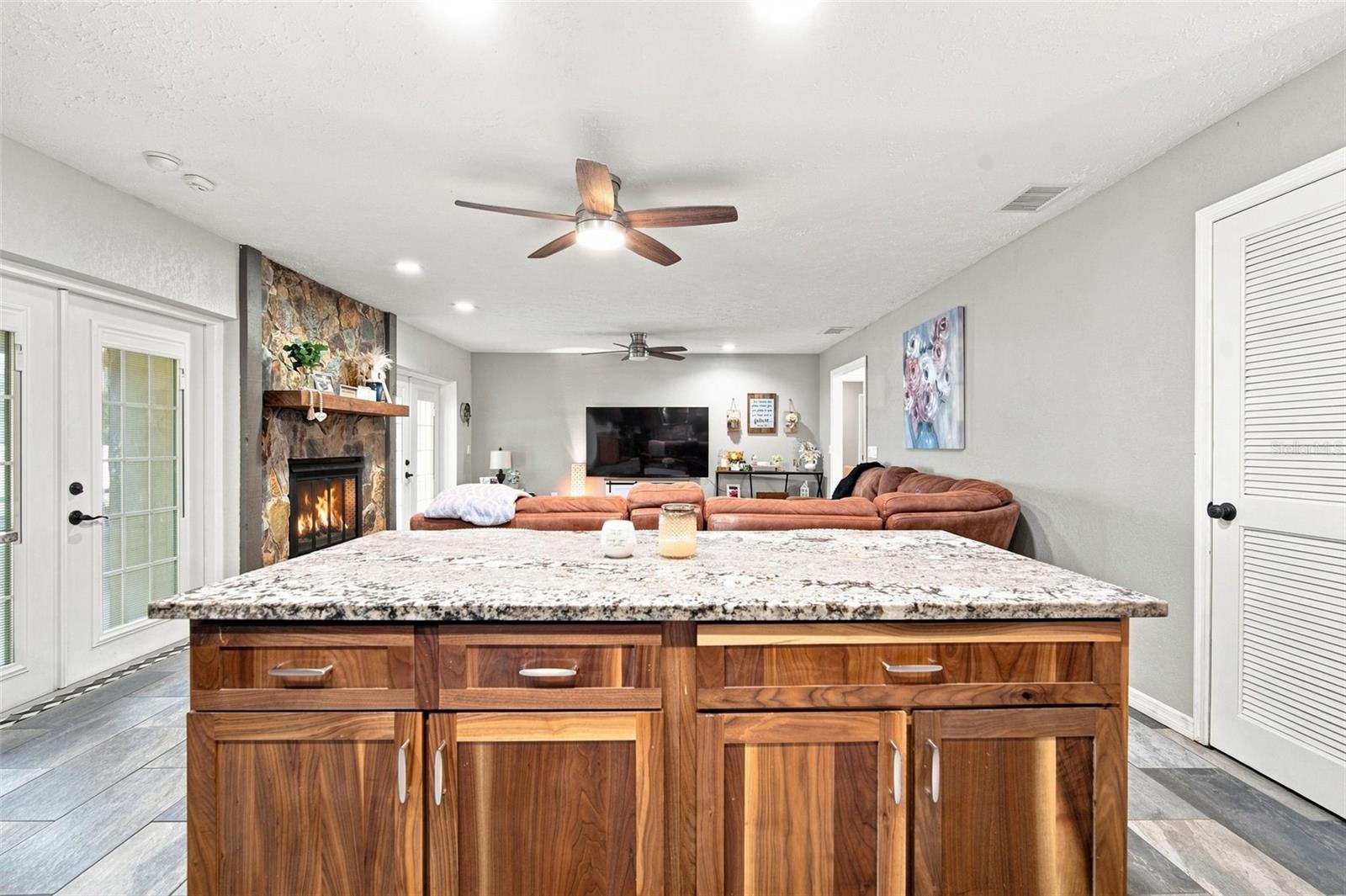 2901 BEAGLE PLACE