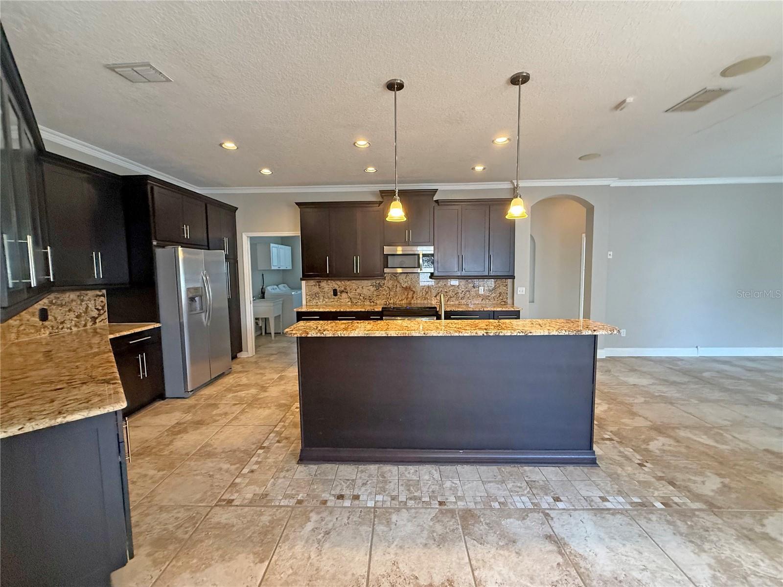 3045 SUTTON WOODS DR