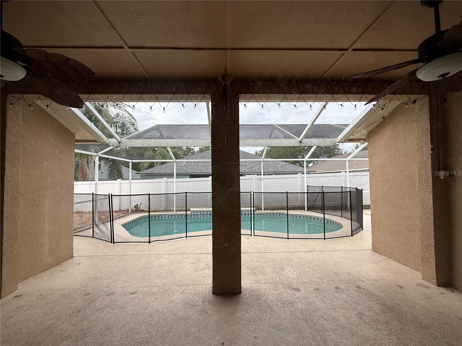 2727 VILLA DR