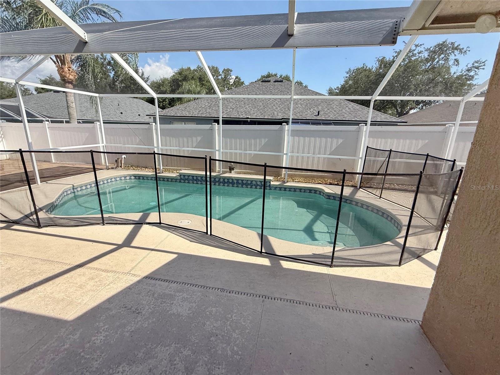 2727 VILLA DR