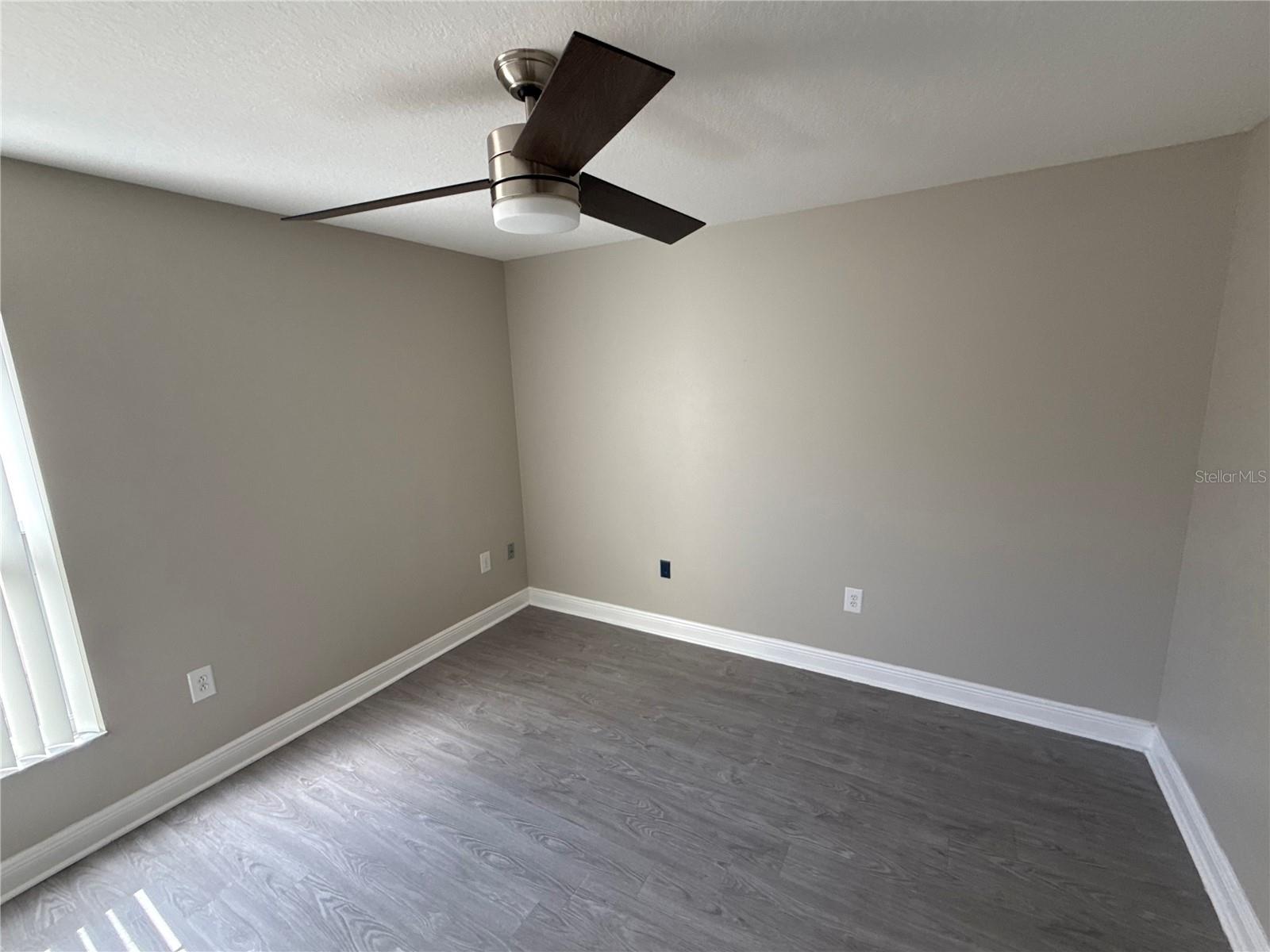 2727 VILLA DR