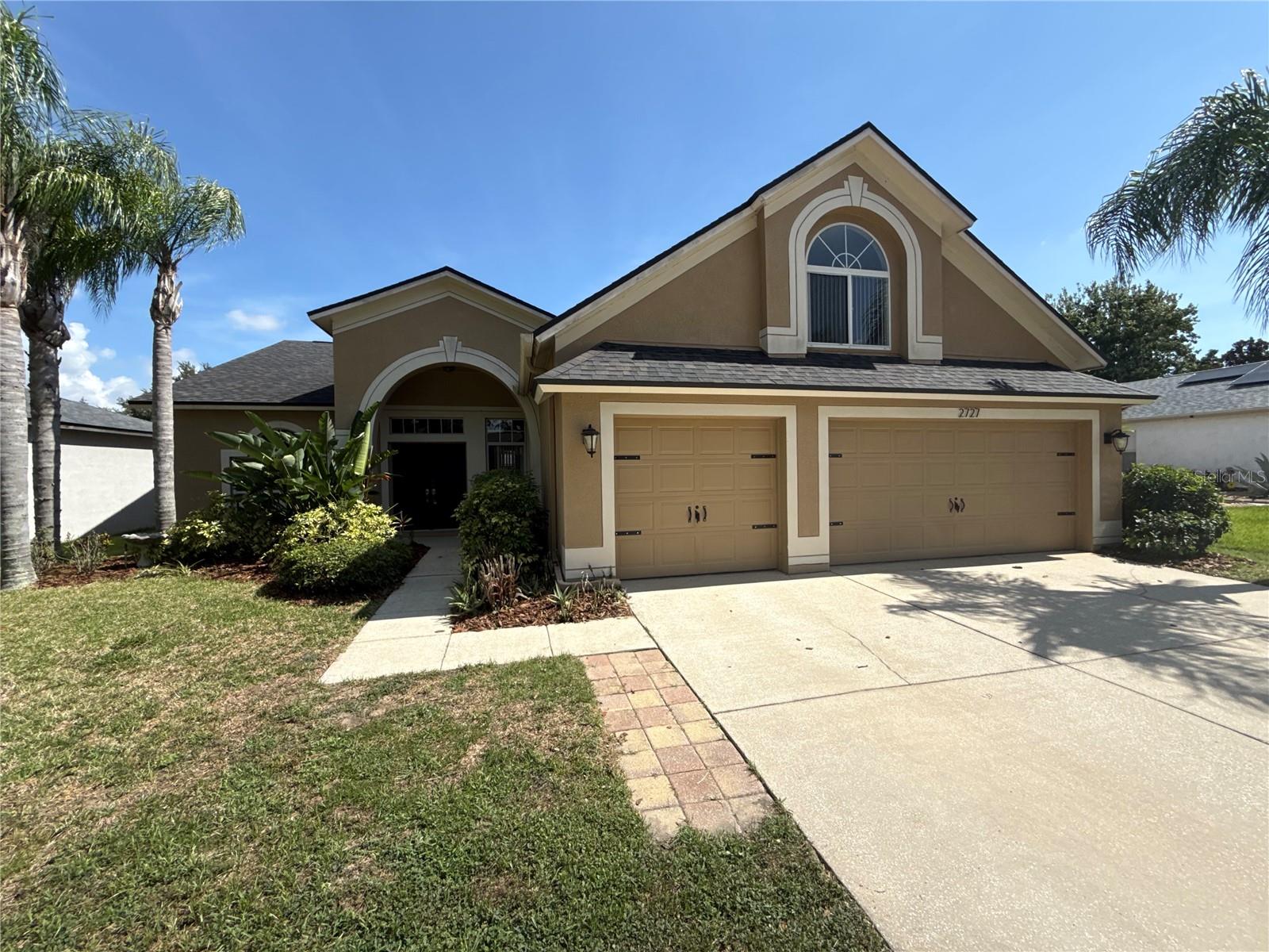 2727 VILLA DR