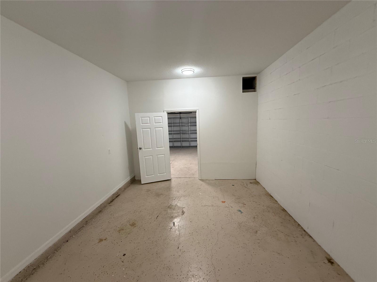 3969 AQUILLA DR