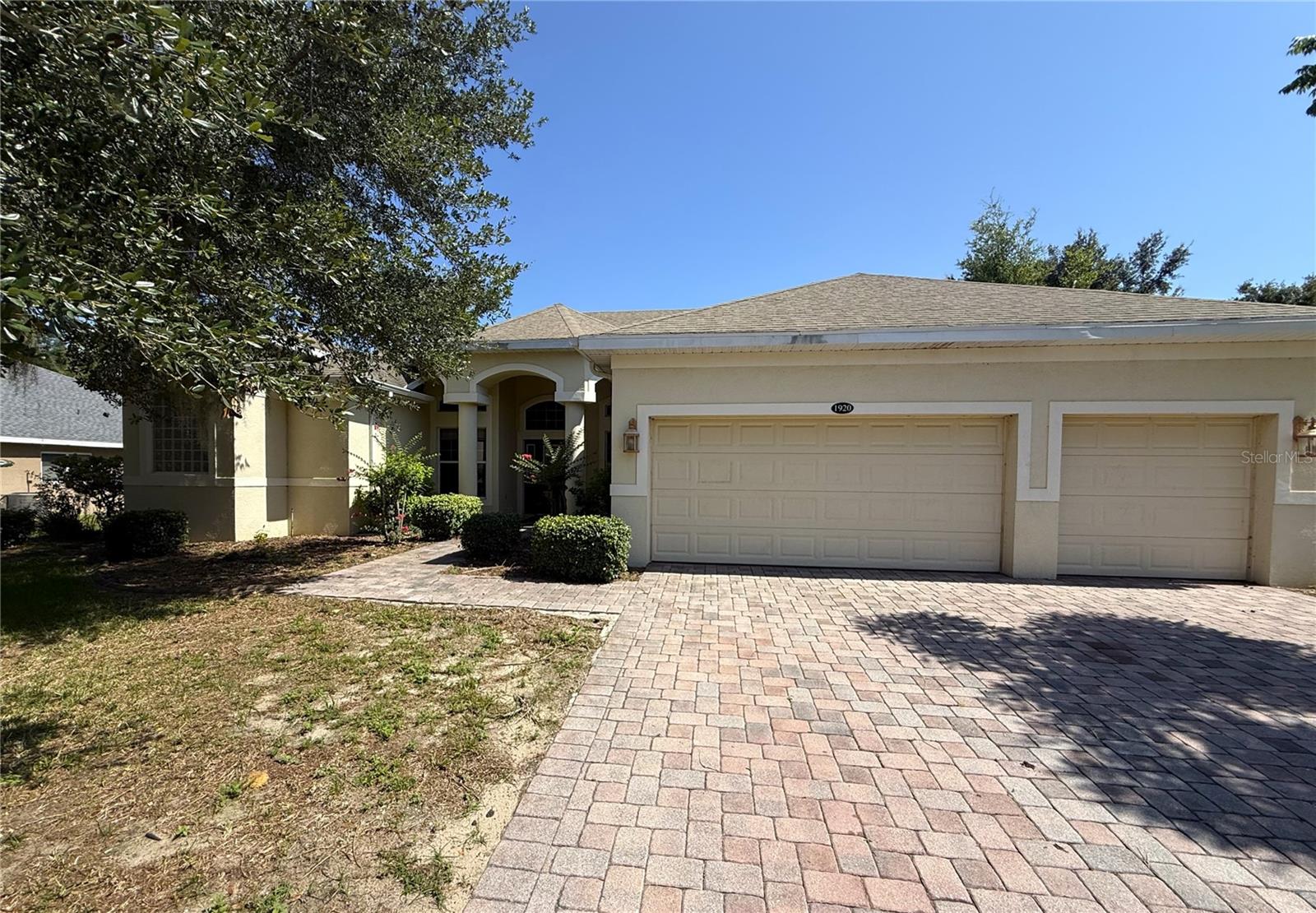 1920 ELOISE COVE DR