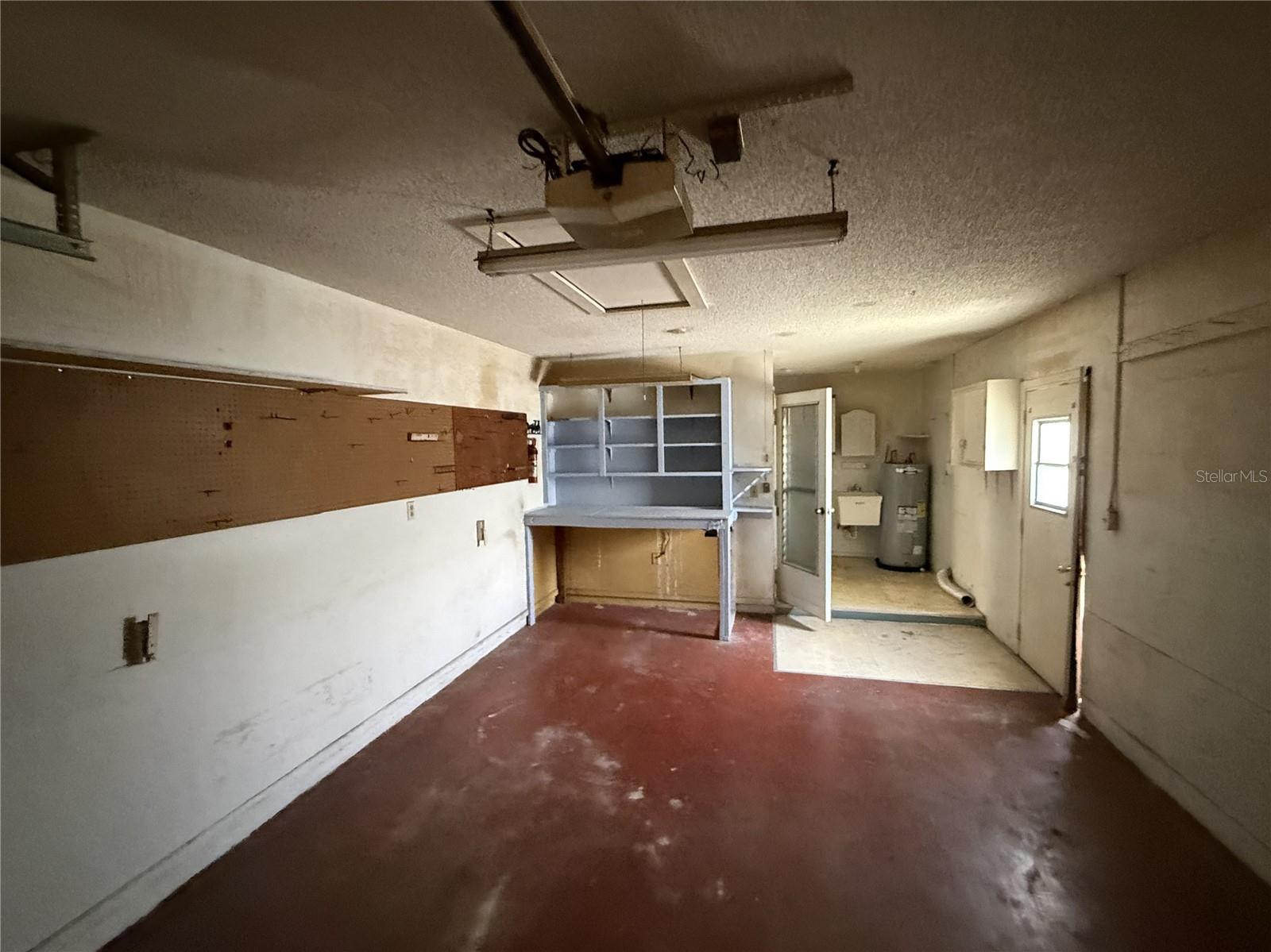 4212 NEIL LN