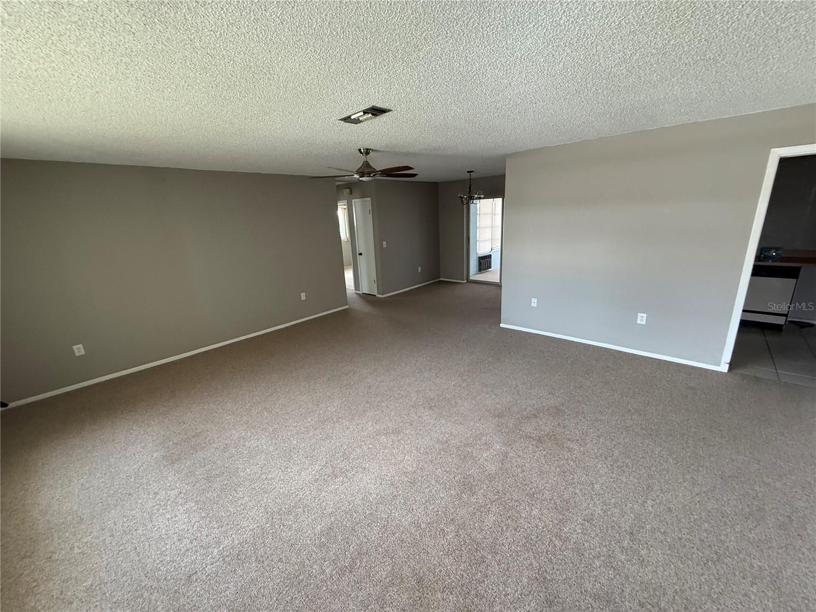 4212 NEIL LN