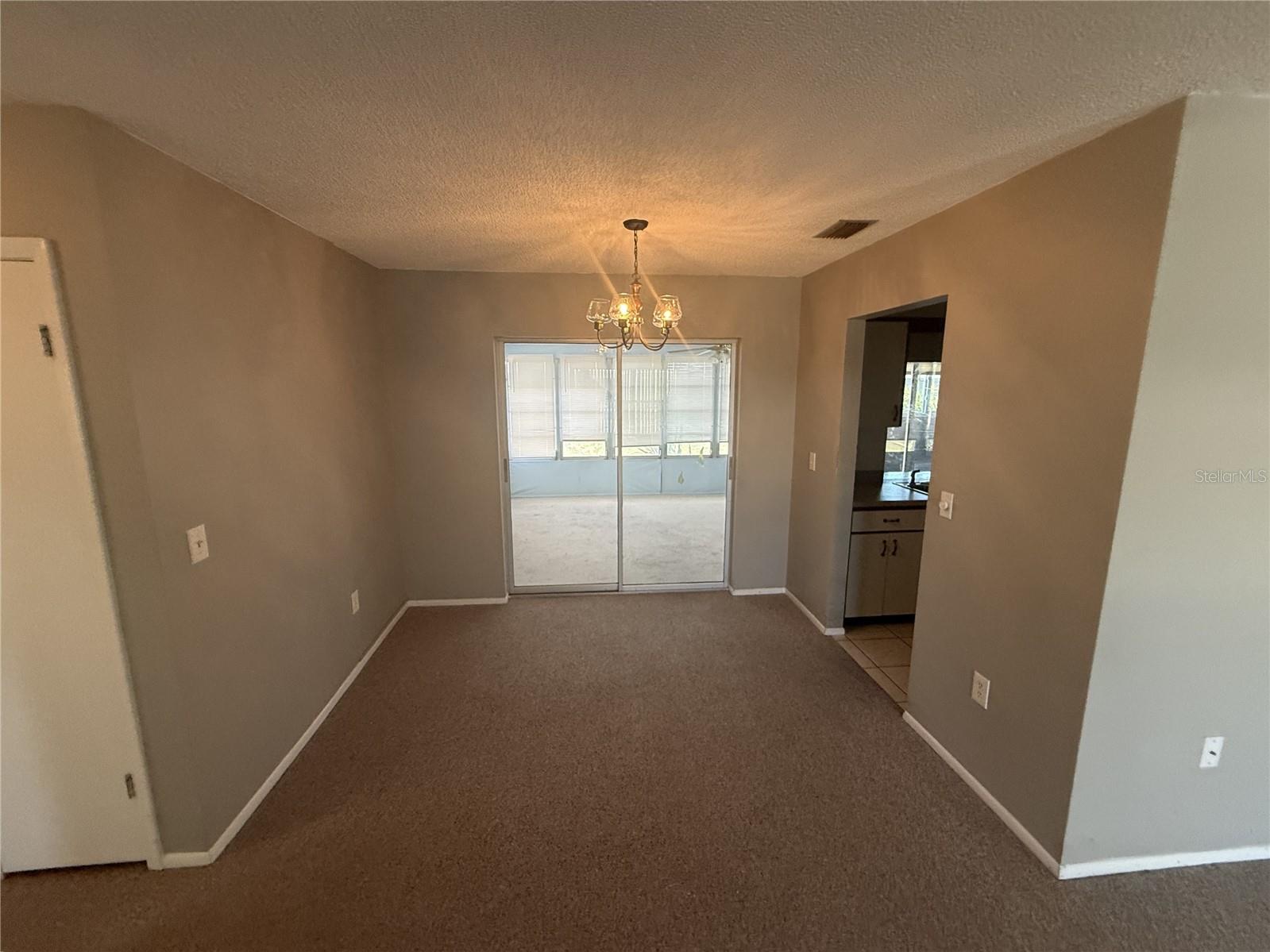 4212 NEIL LN