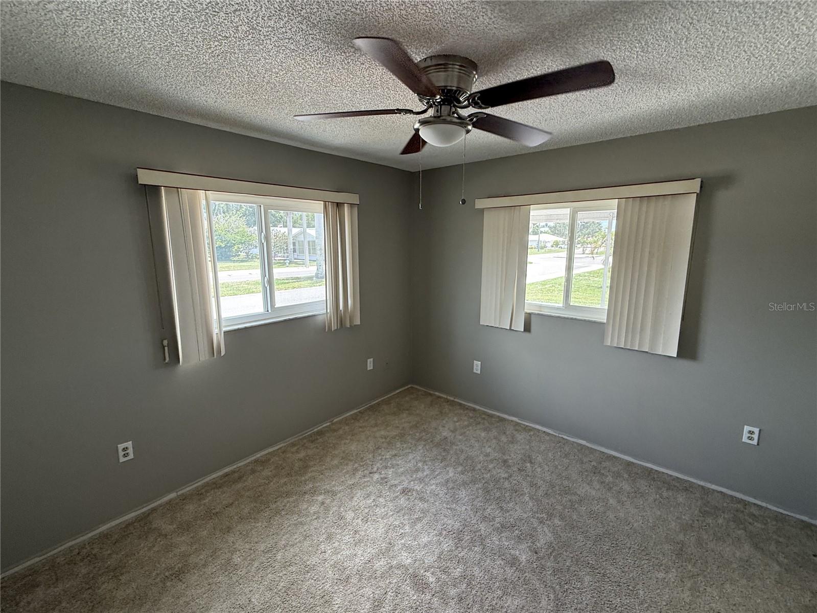 4212 NEIL LN