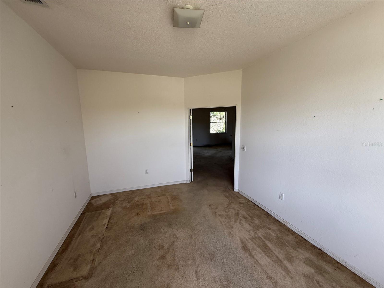 7422 GINGKO AVE