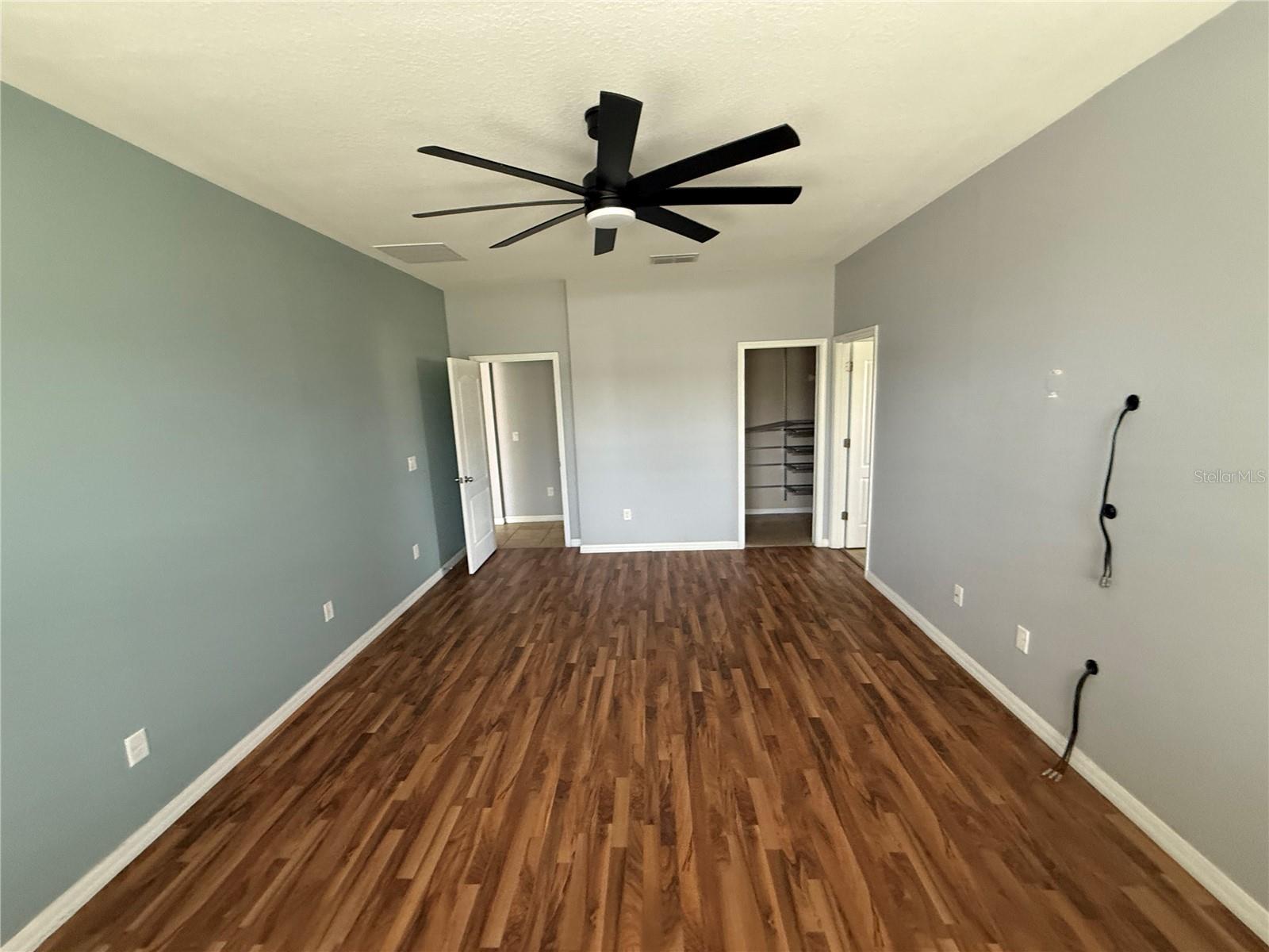 1890 ALTAVISTA CIR