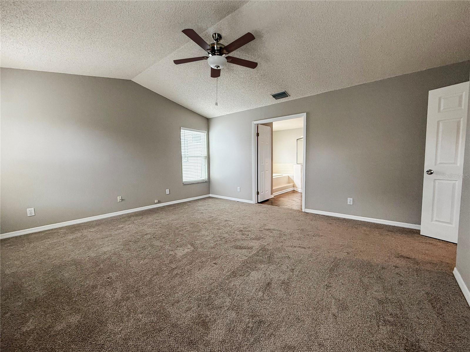 2609 CRESTFIELD DR