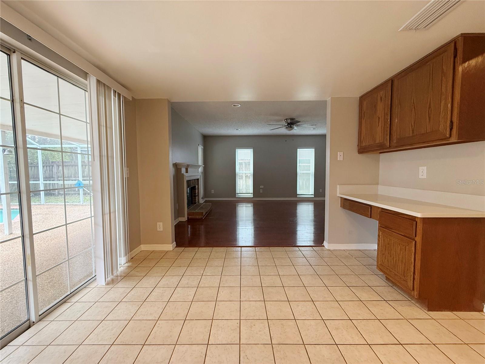 2609 CRESTFIELD DR