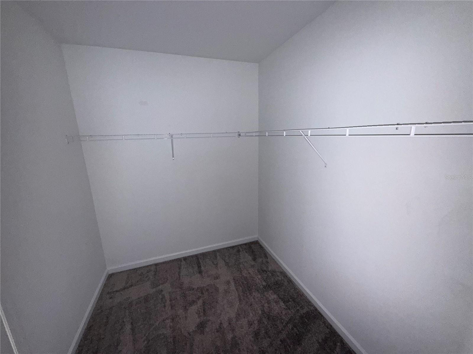 752 TROTTERS DR