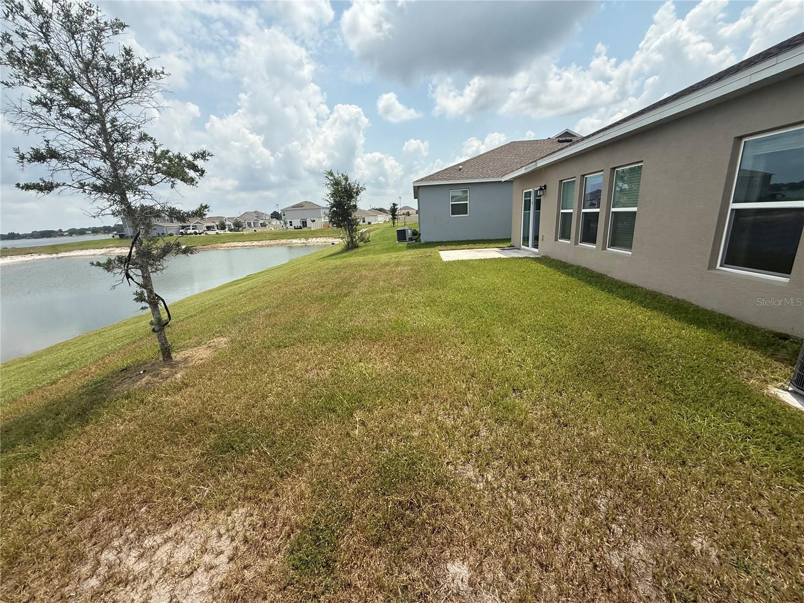 752 TROTTERS DR