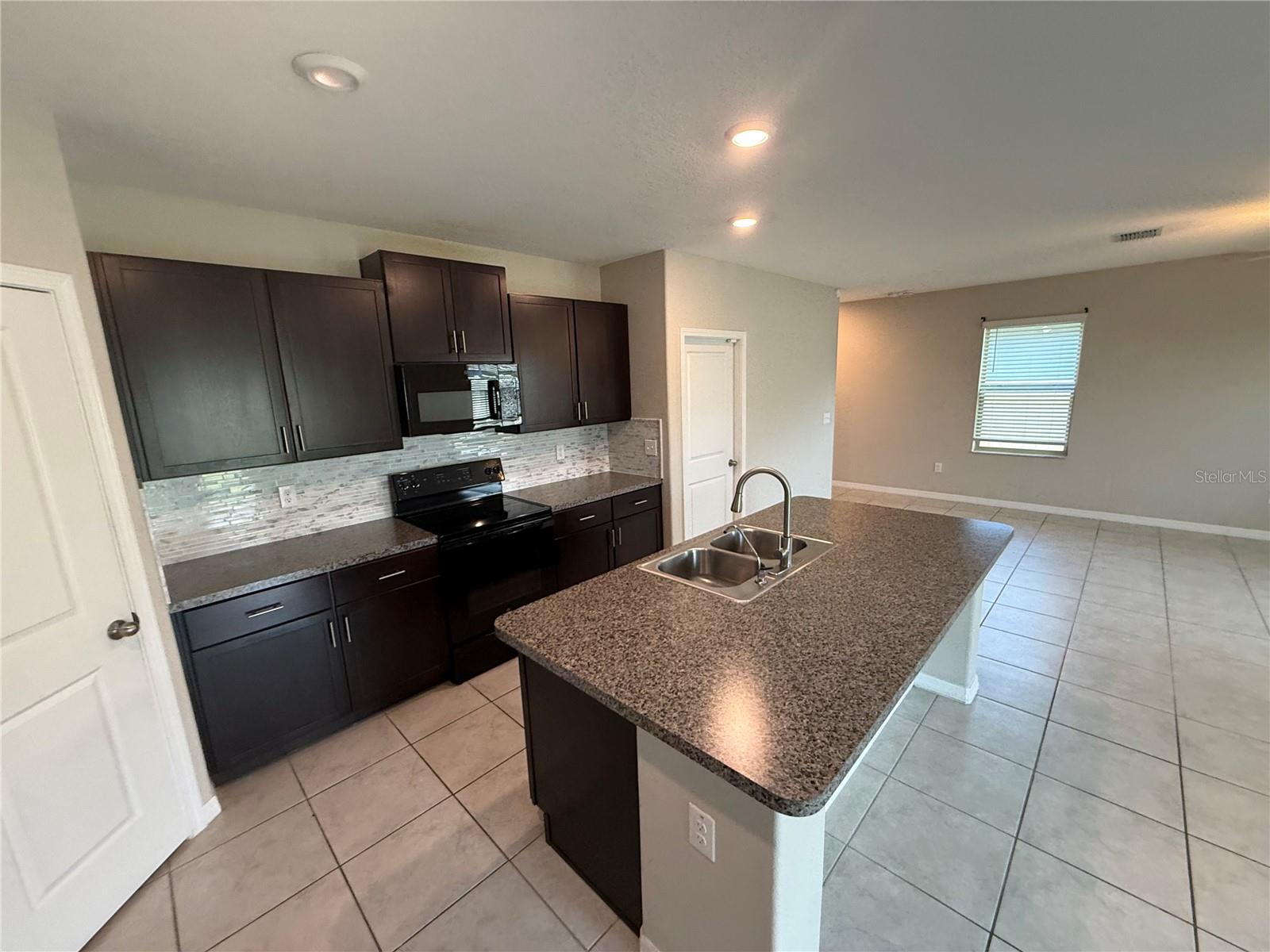 4540 ETERNAL PRINCE DR