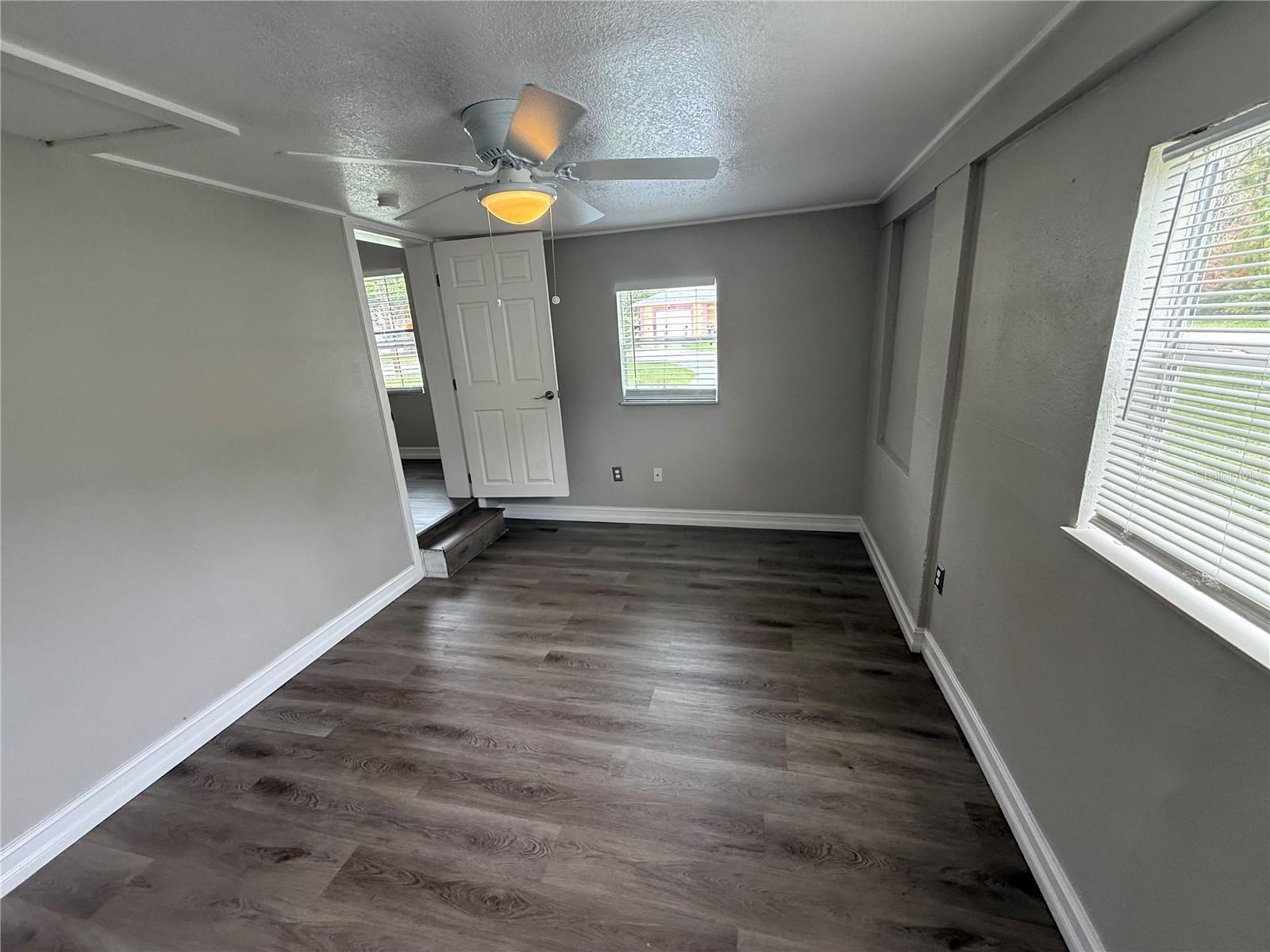 1116 EDITH AVE
