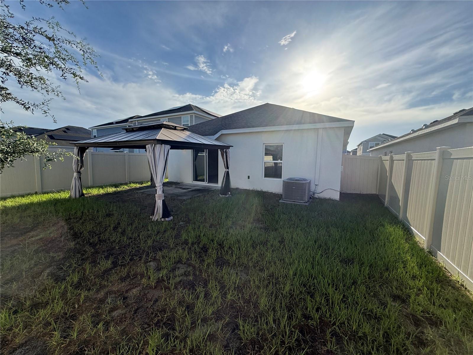 558 JETT LN