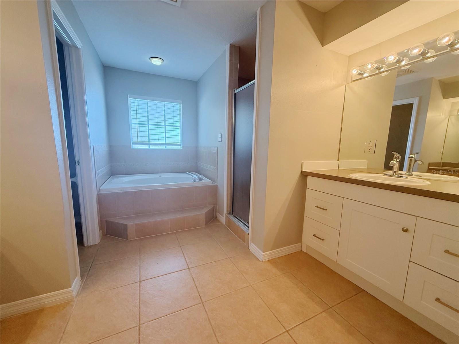 1430 MONTE LAKE DR