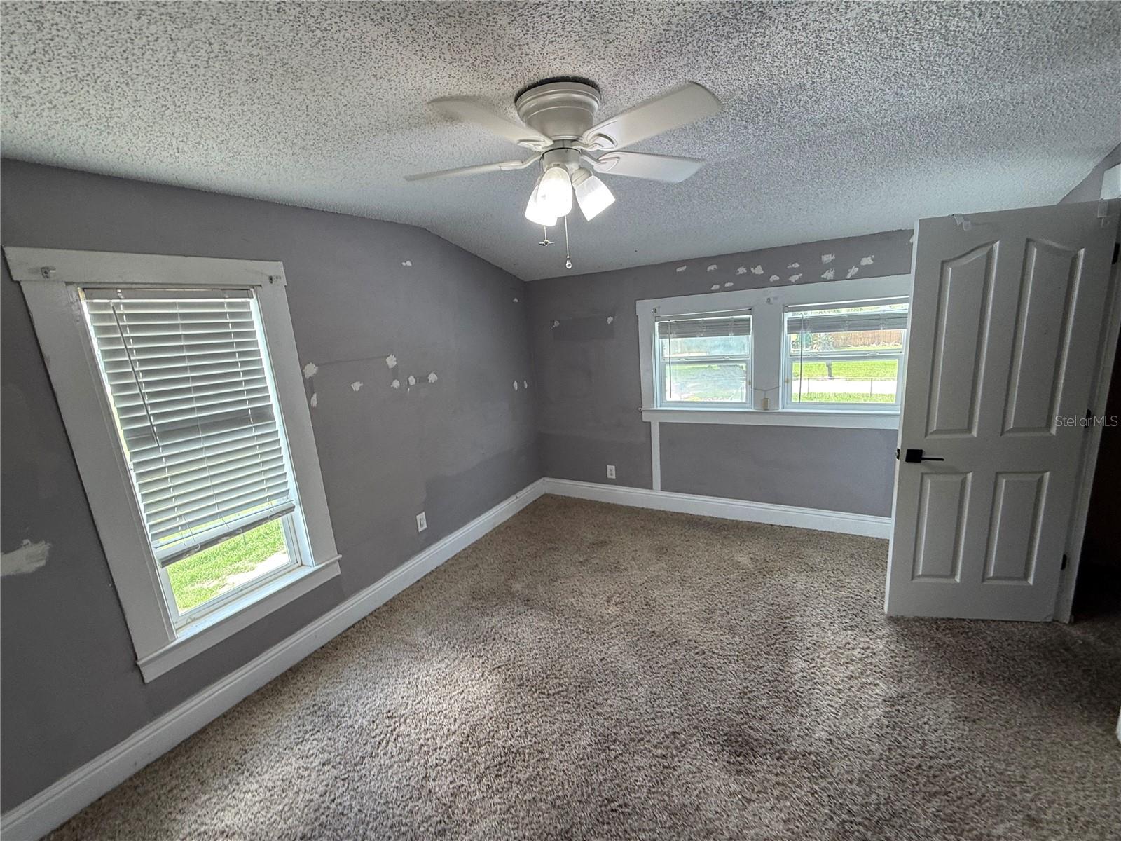 1115 KELLER RD