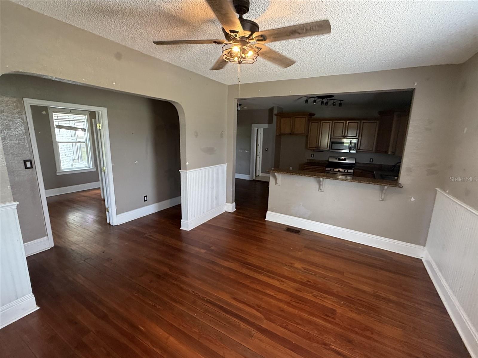 1115 KELLER RD