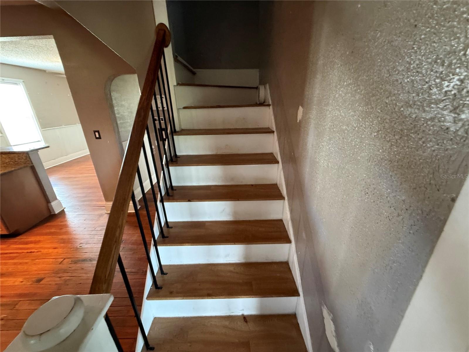 1115 KELLER RD