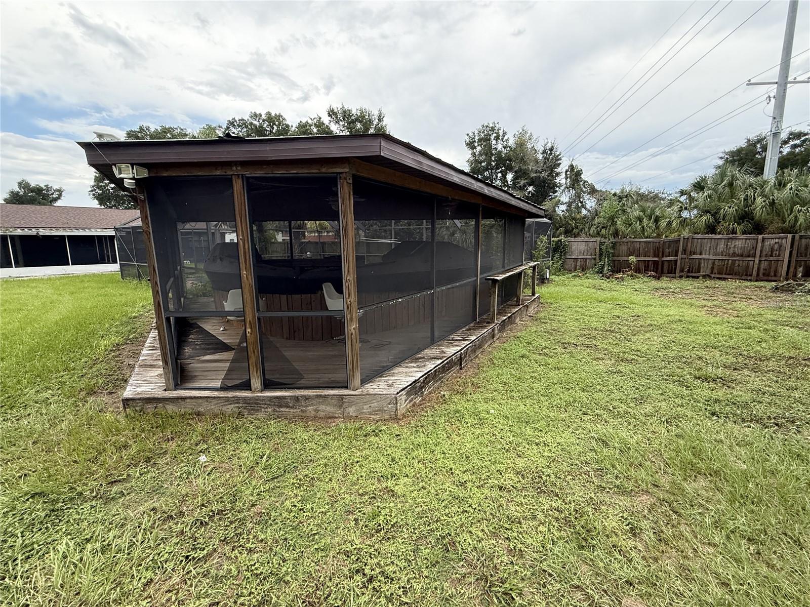 1806 N WATERMAN DR